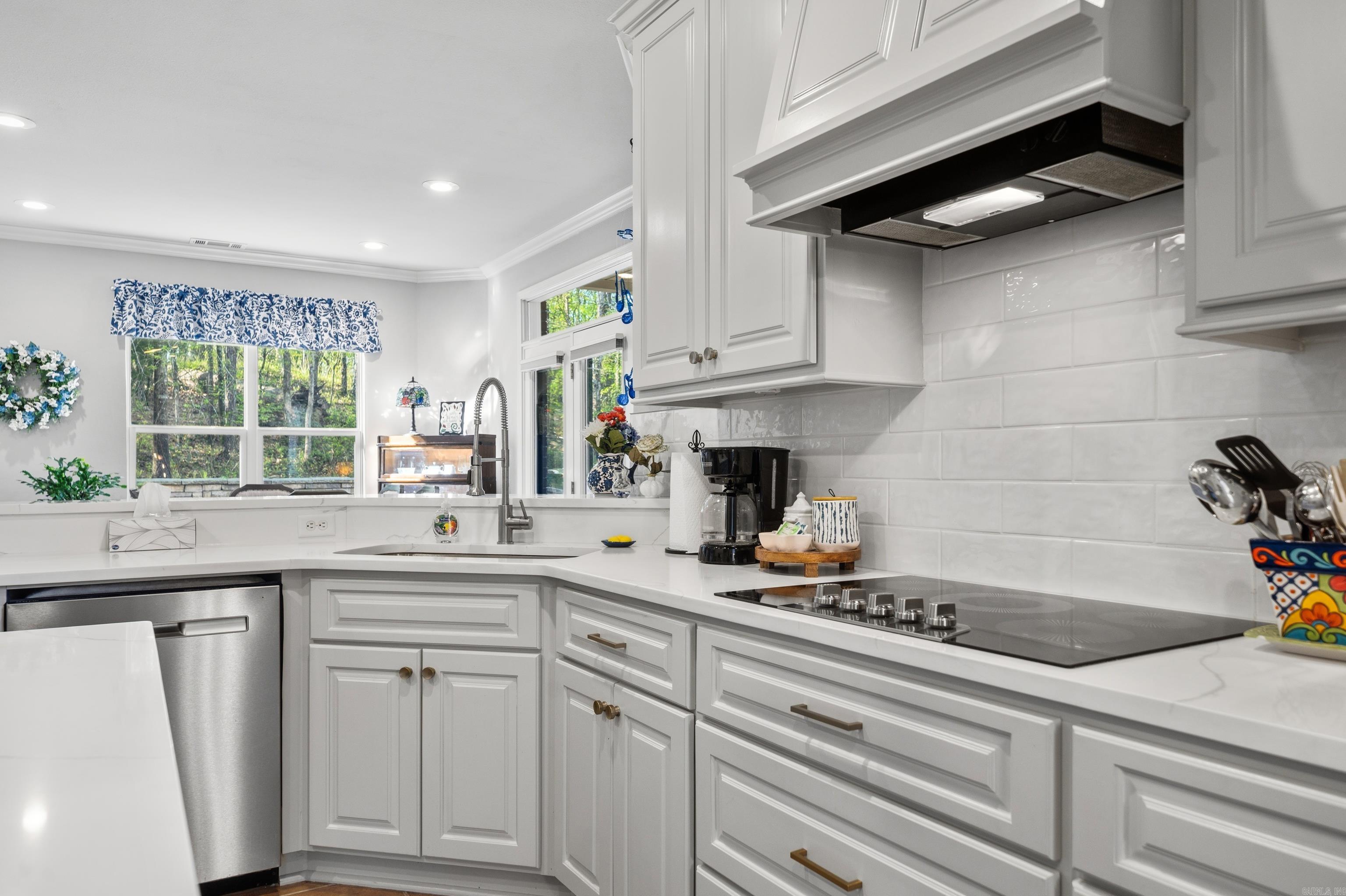 BURCHWOOD COVE - Residential