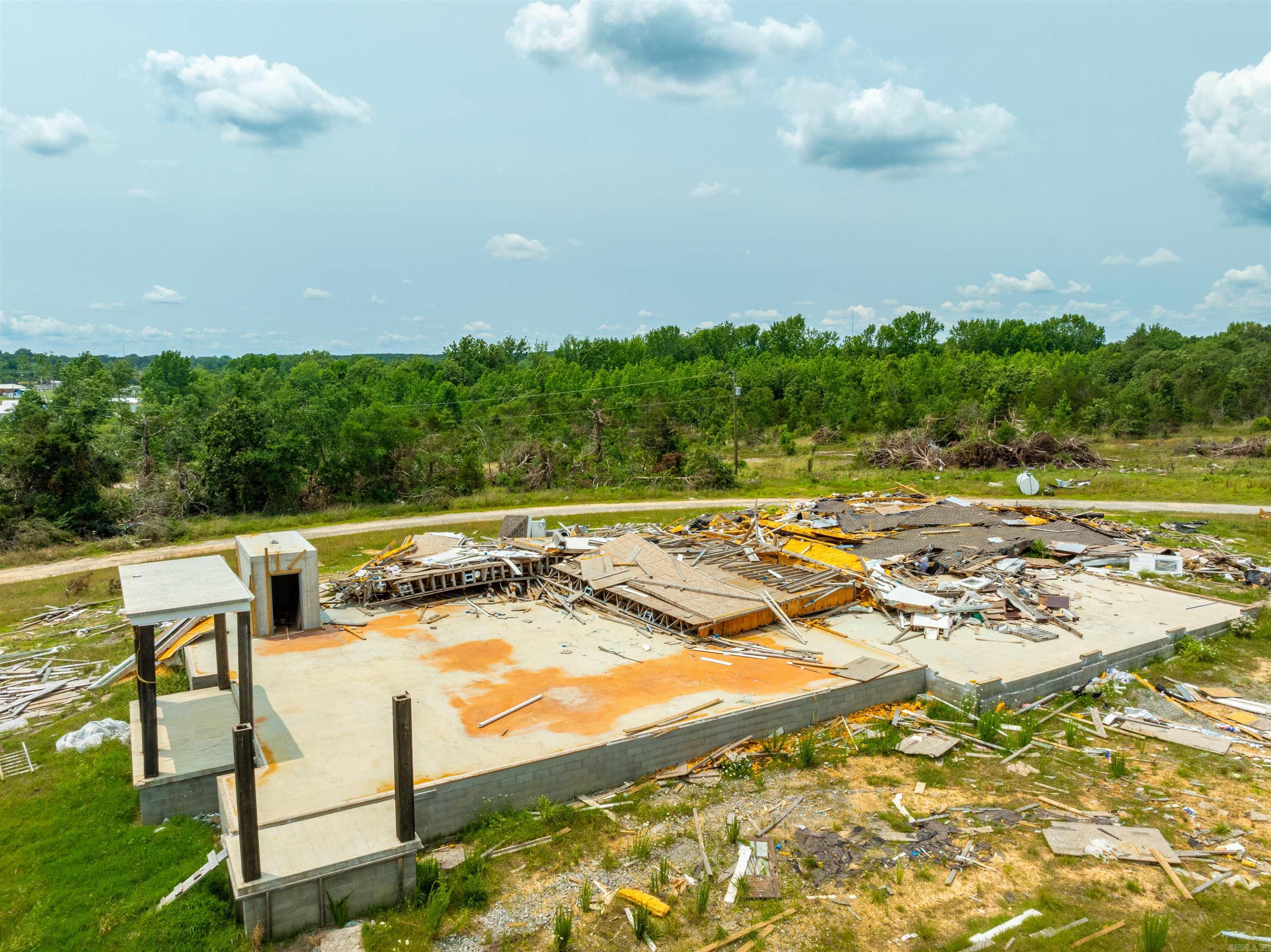 Metes & Bounds - Land