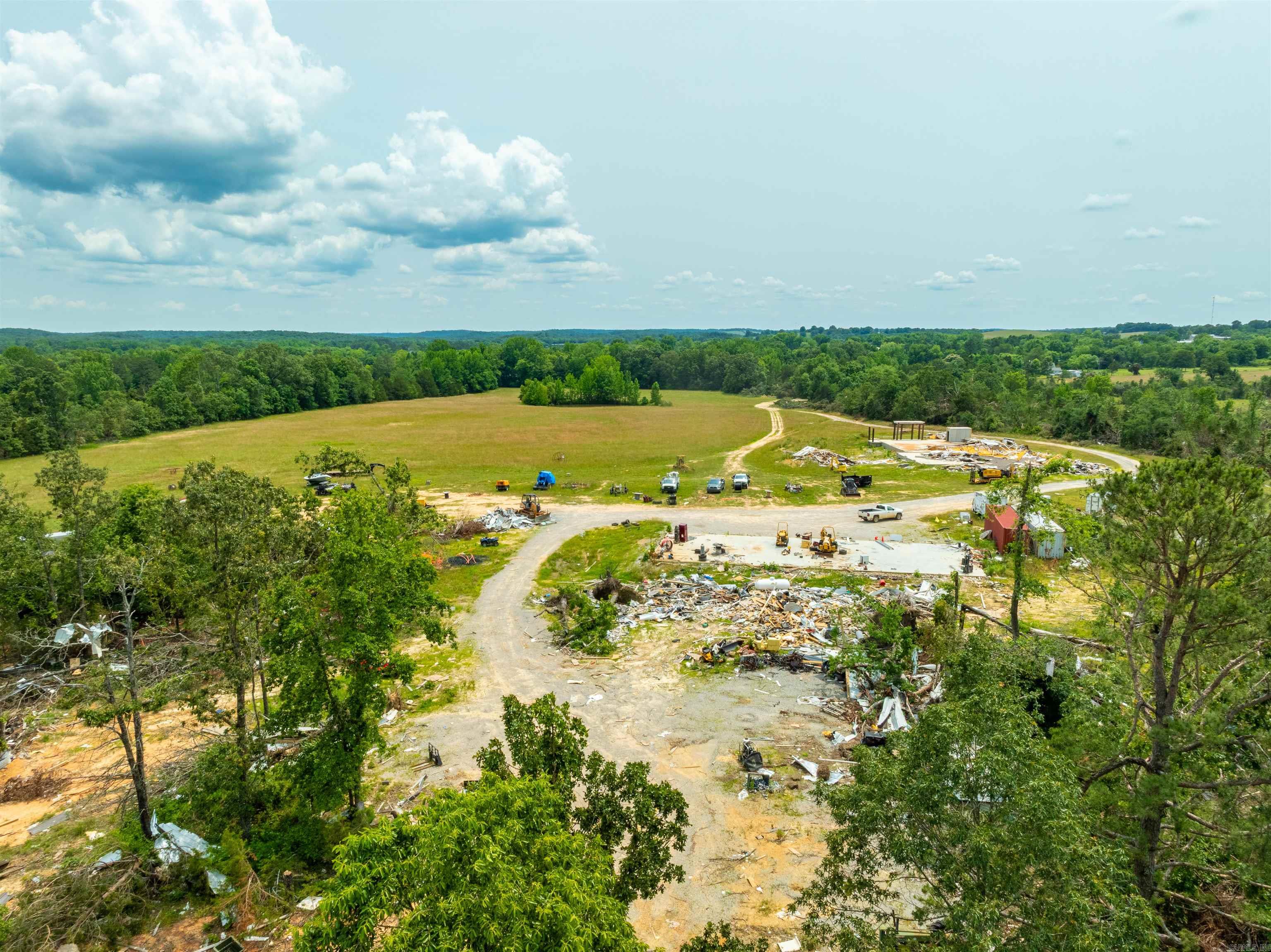 Metes & Bounds - Land