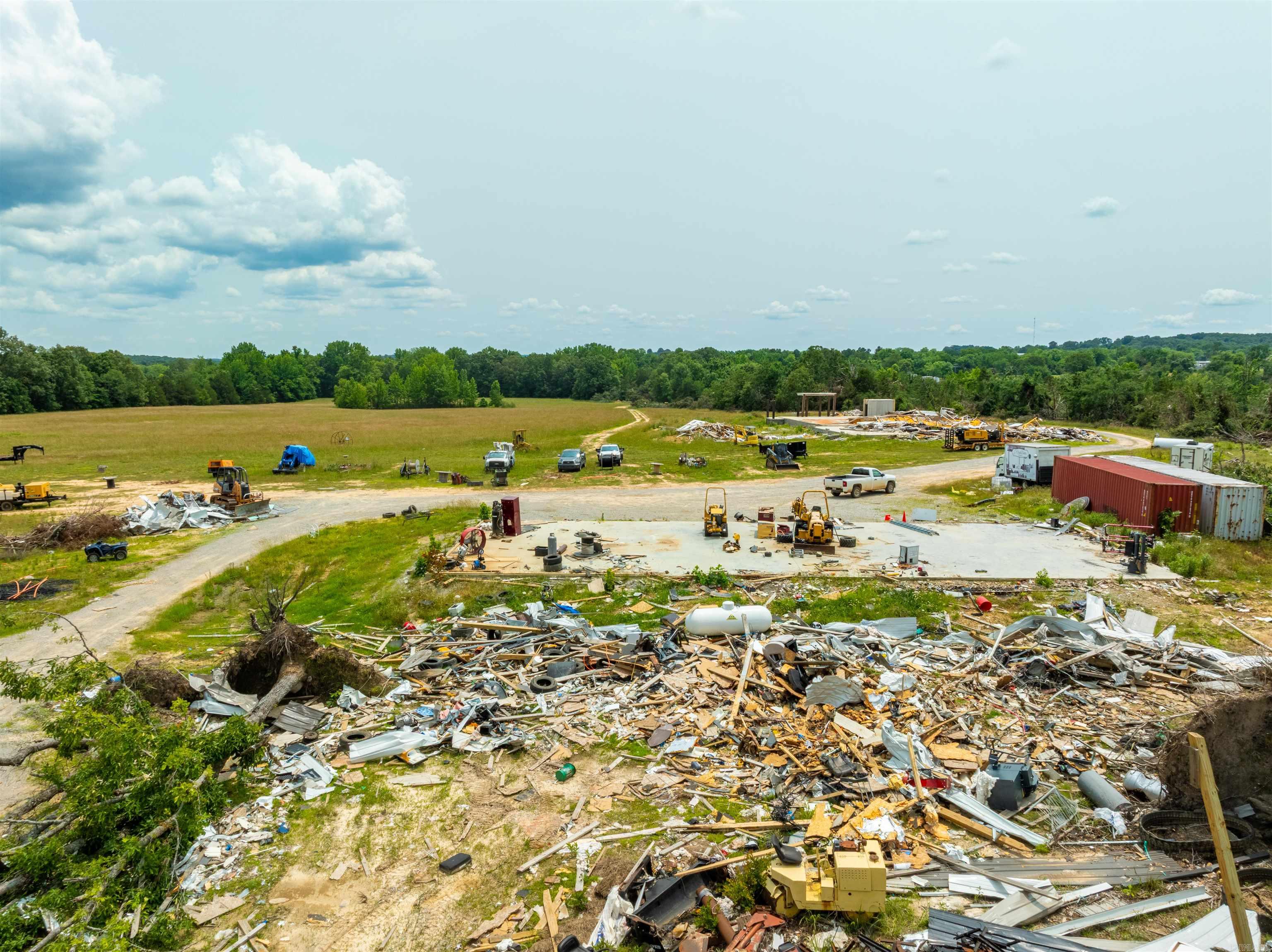 Metes & Bounds - Land