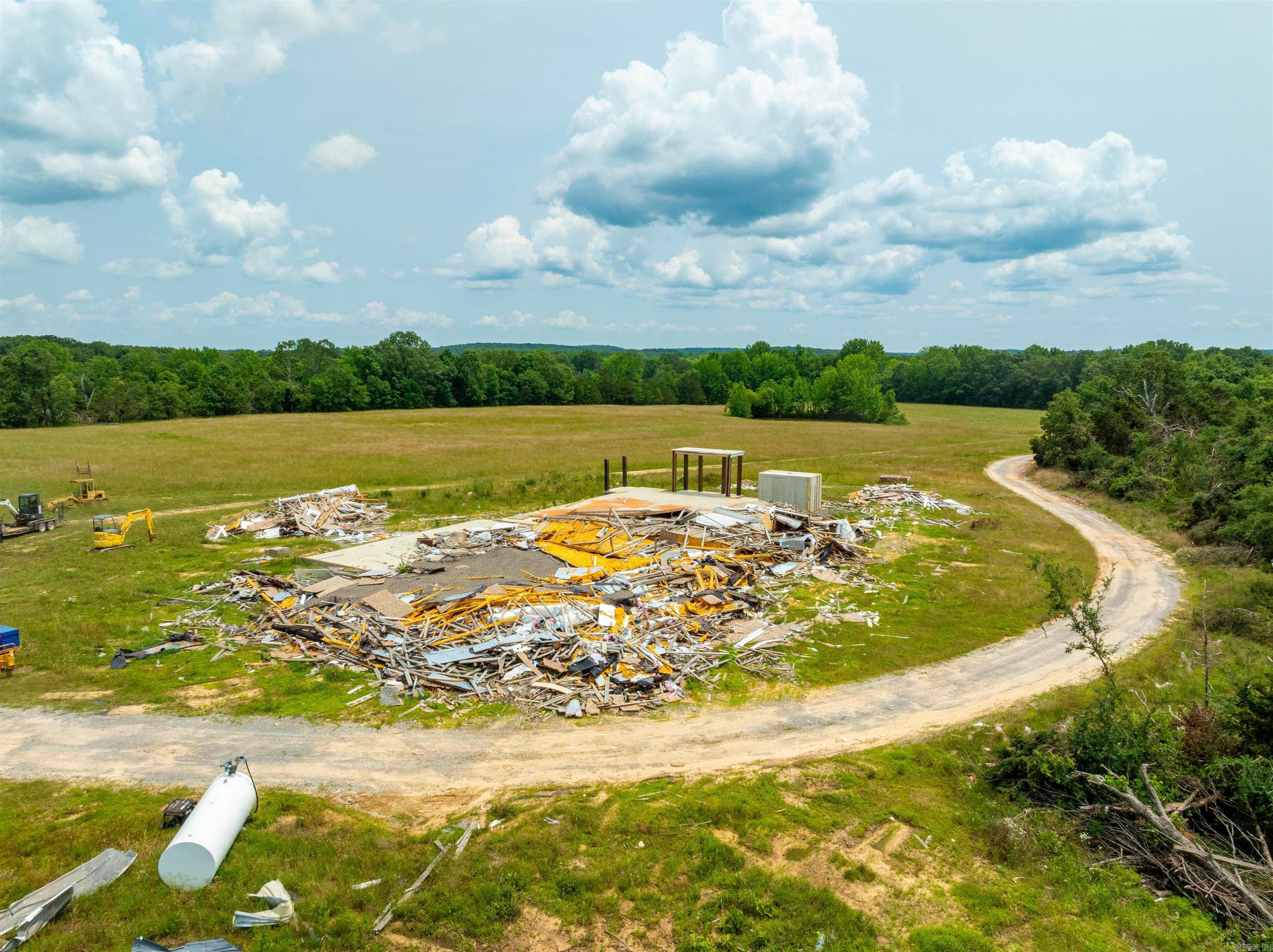 Metes & Bounds - Land