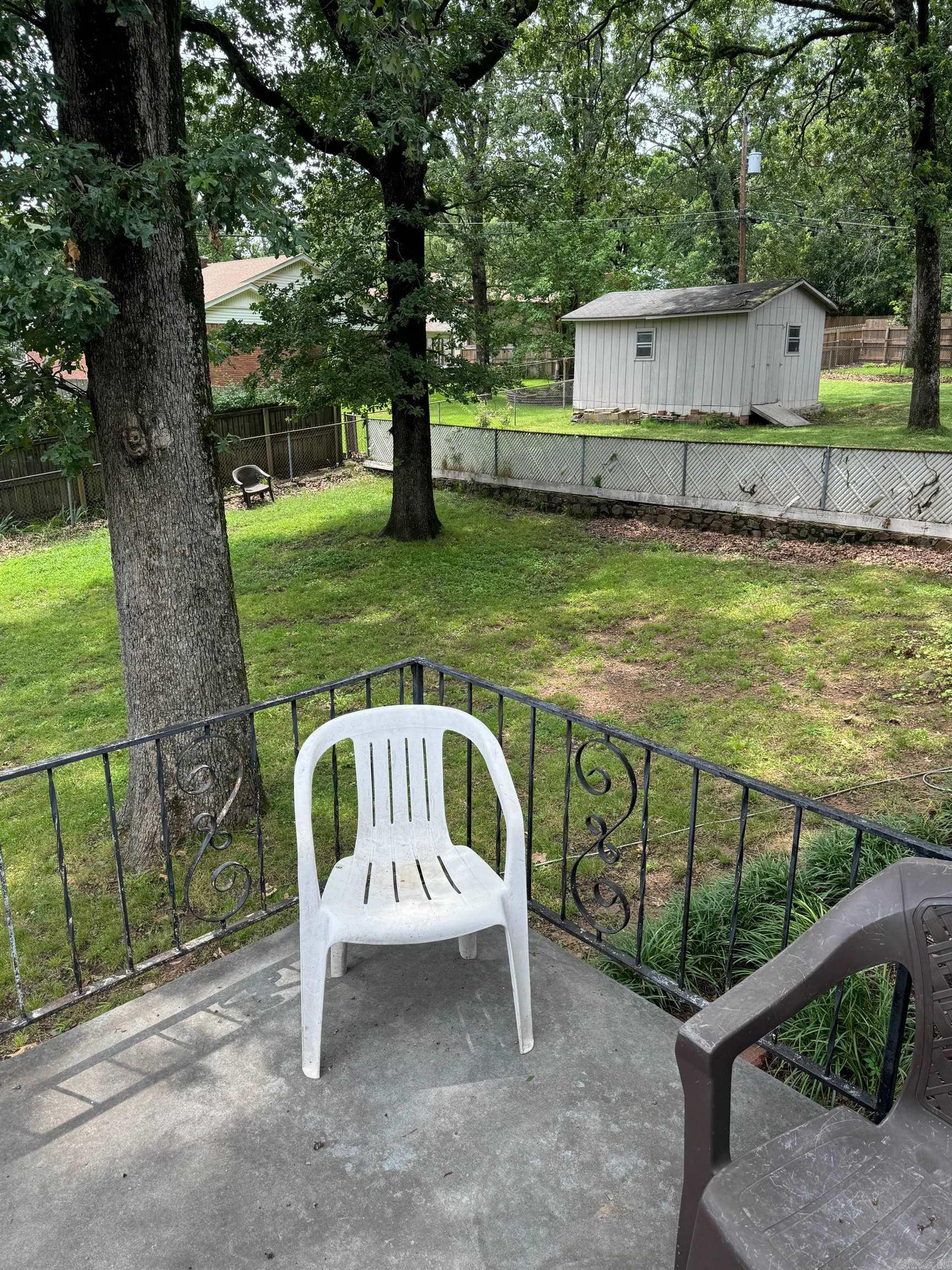 LAKEWOOD VILLAGE - Residential