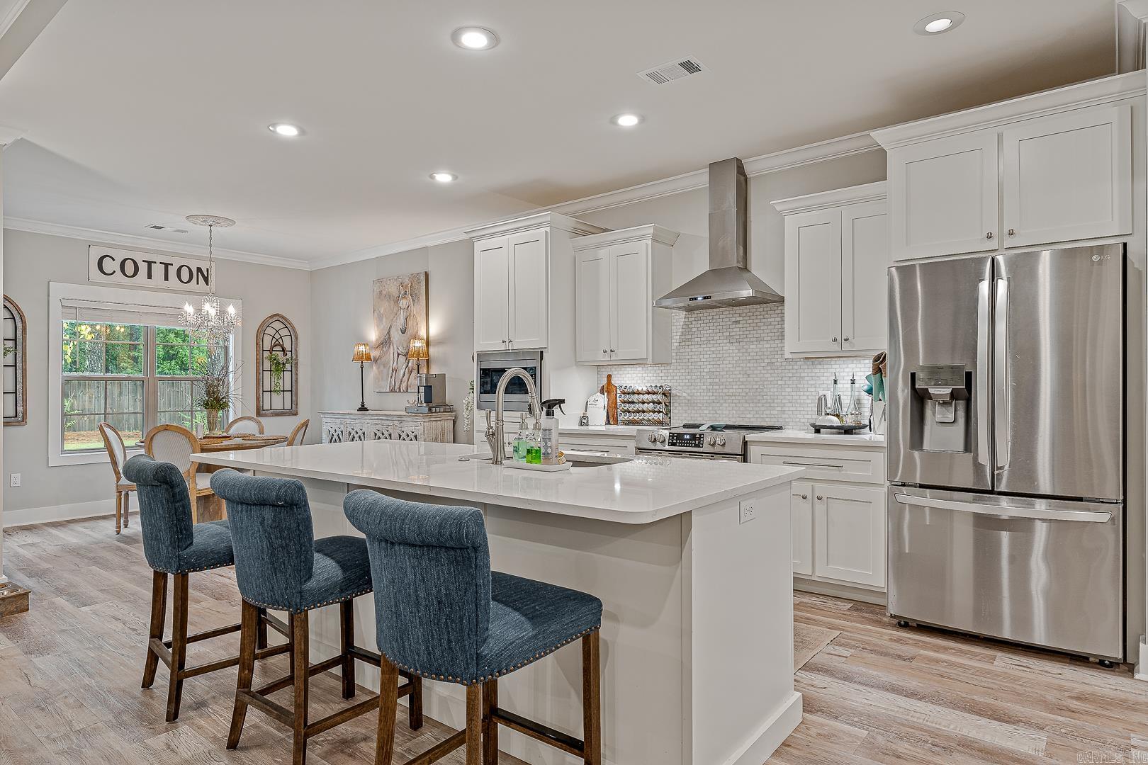 WHISPERING HILLS - Residential