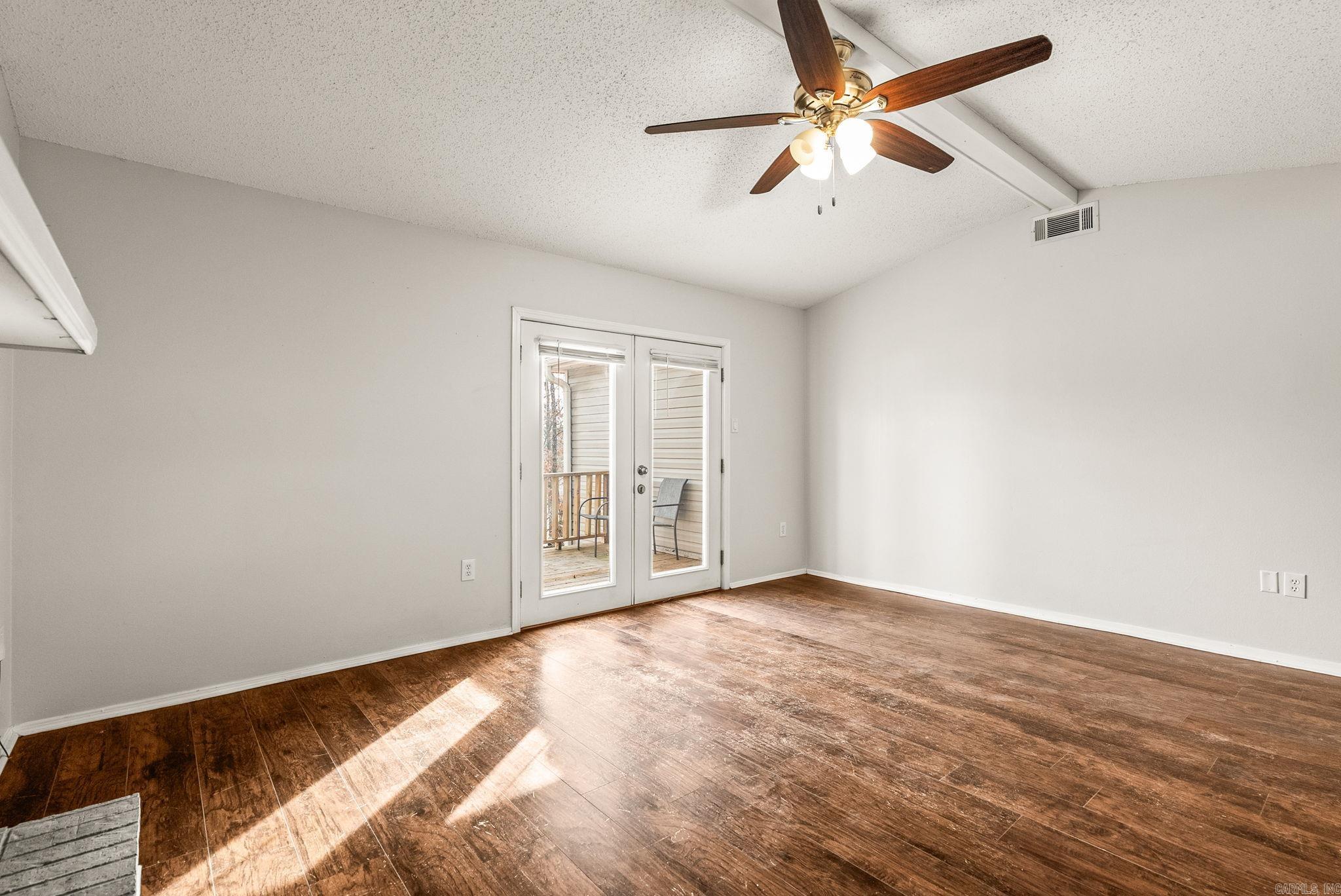 ROLLING OAKS - Residential