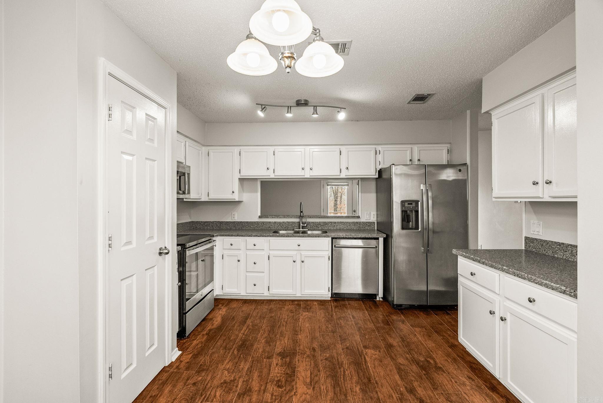 ROLLING OAKS - Residential