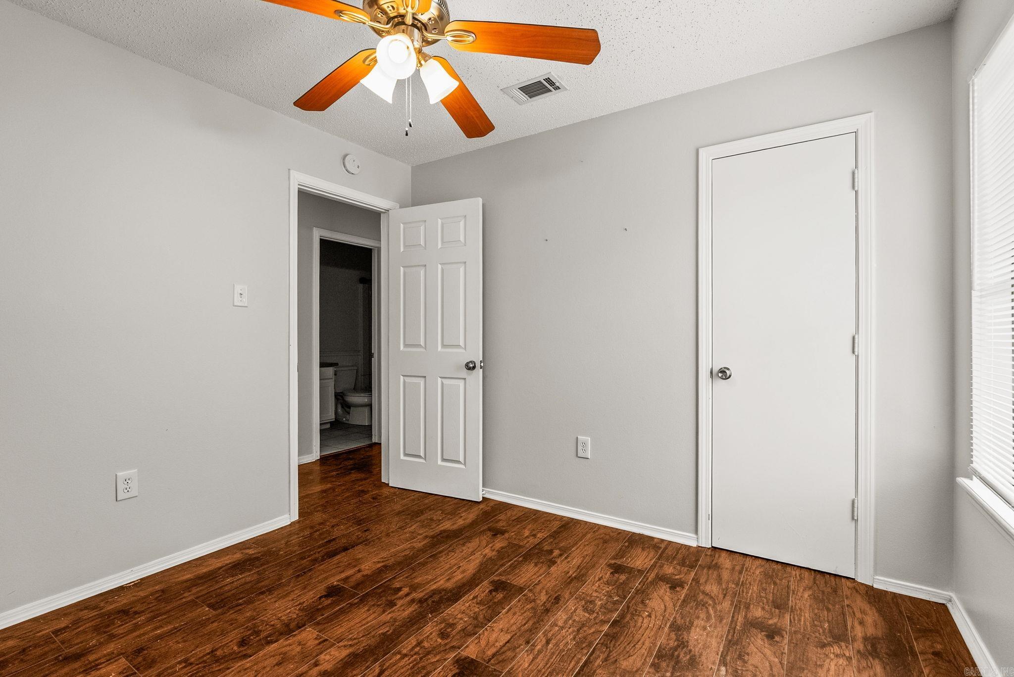 ROLLING OAKS - Residential