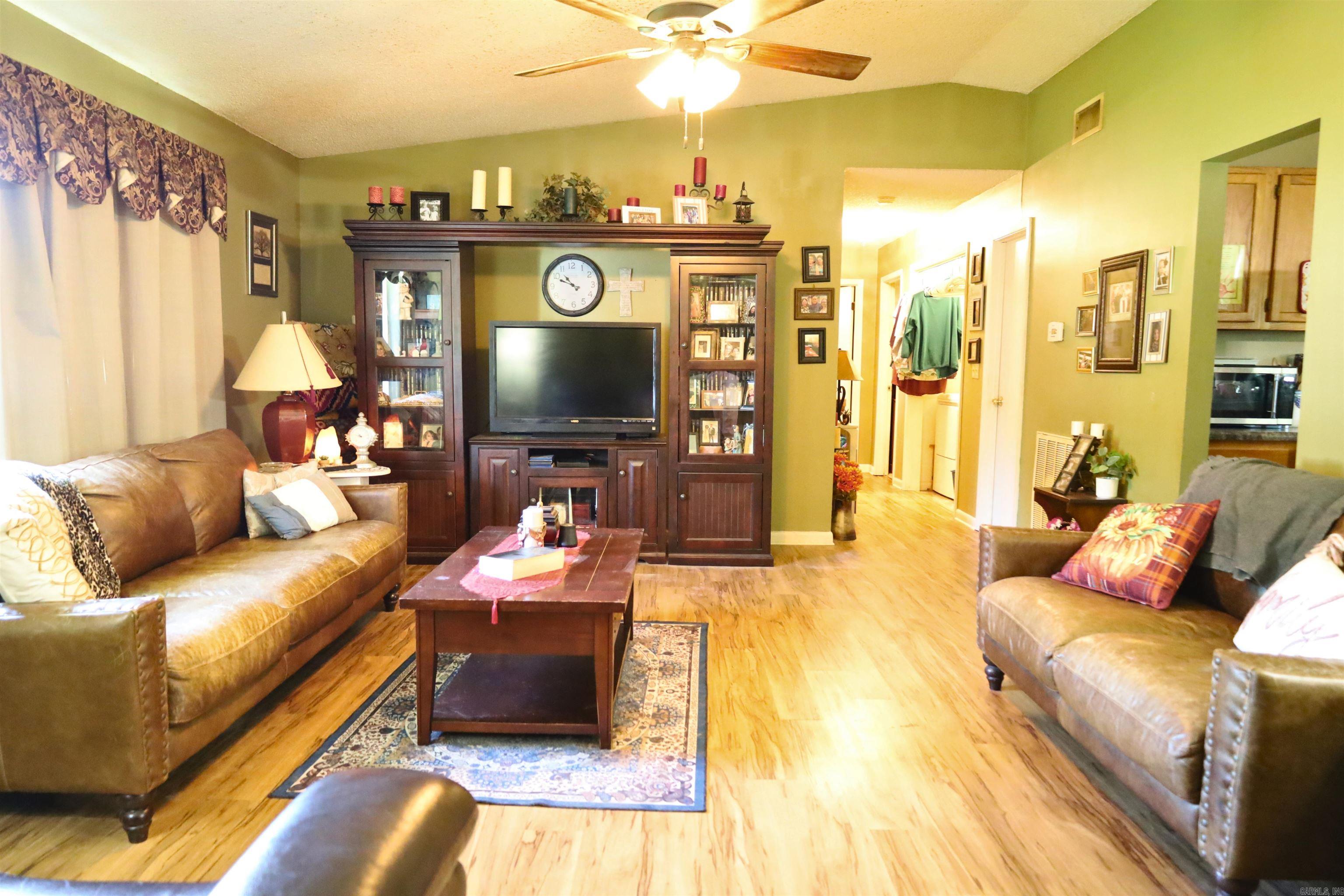 BLACKWOOD & BONE - Residential