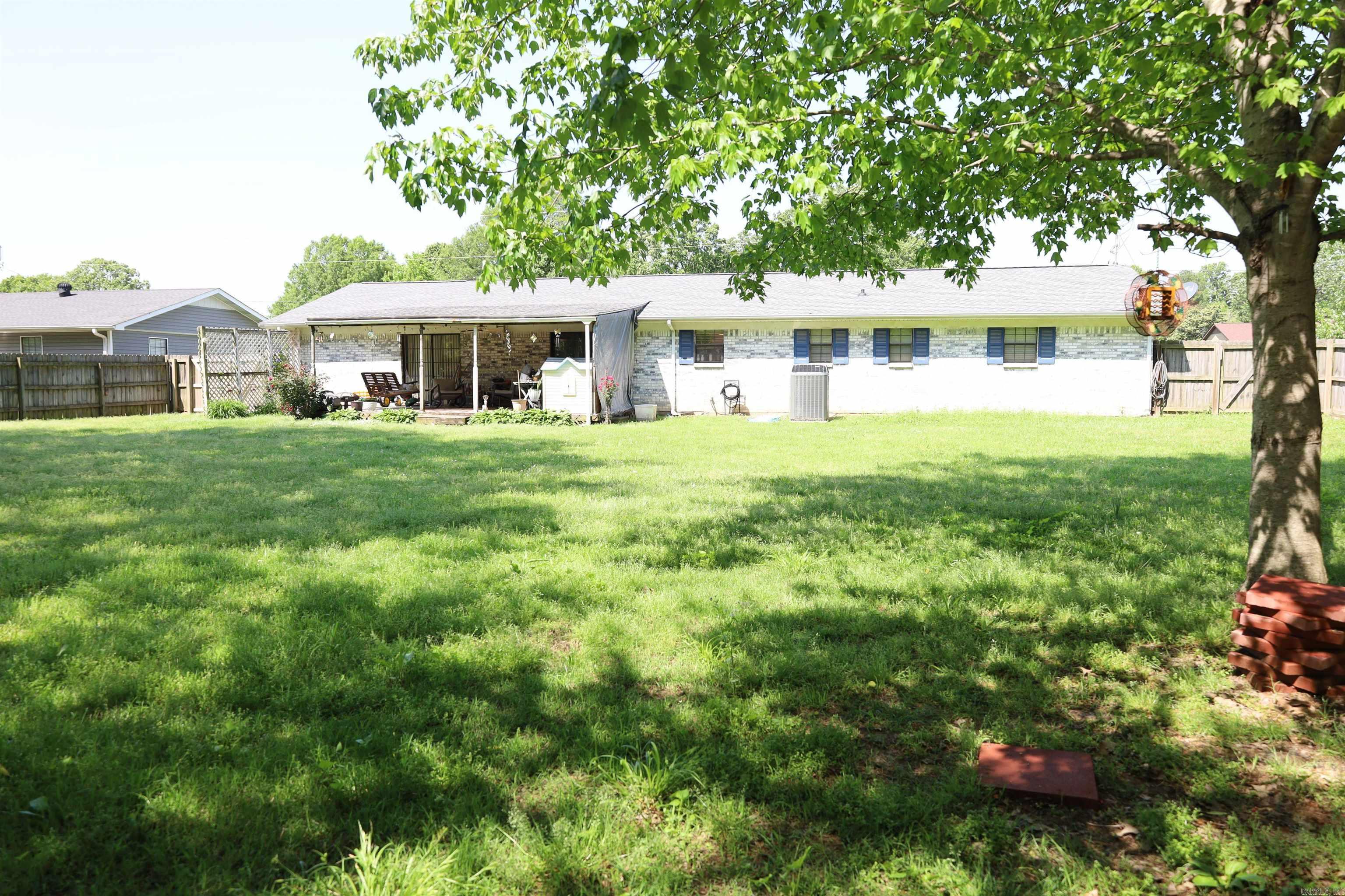 BLACKWOOD & BONE - Residential