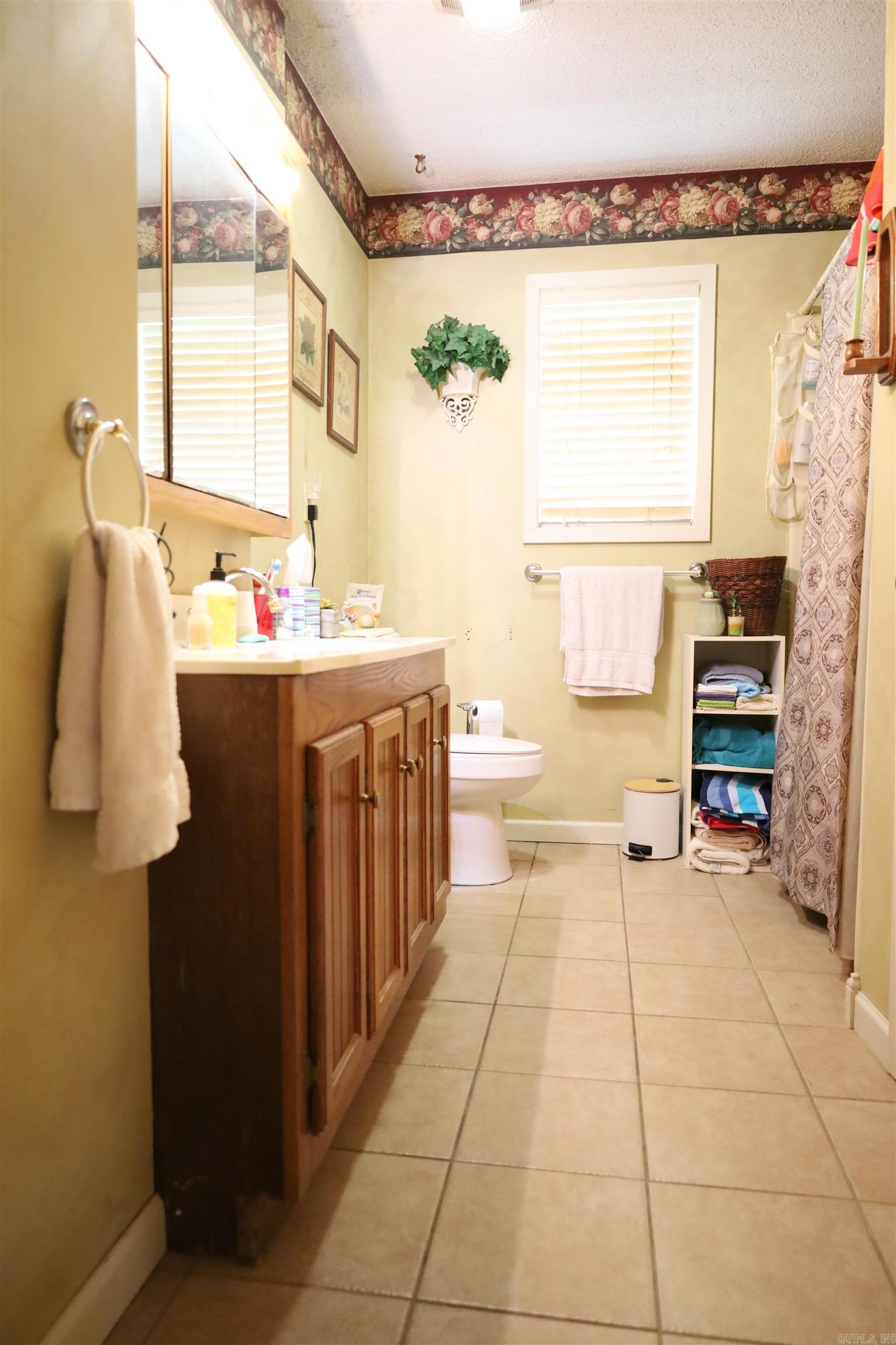 BLACKWOOD & BONE - Residential