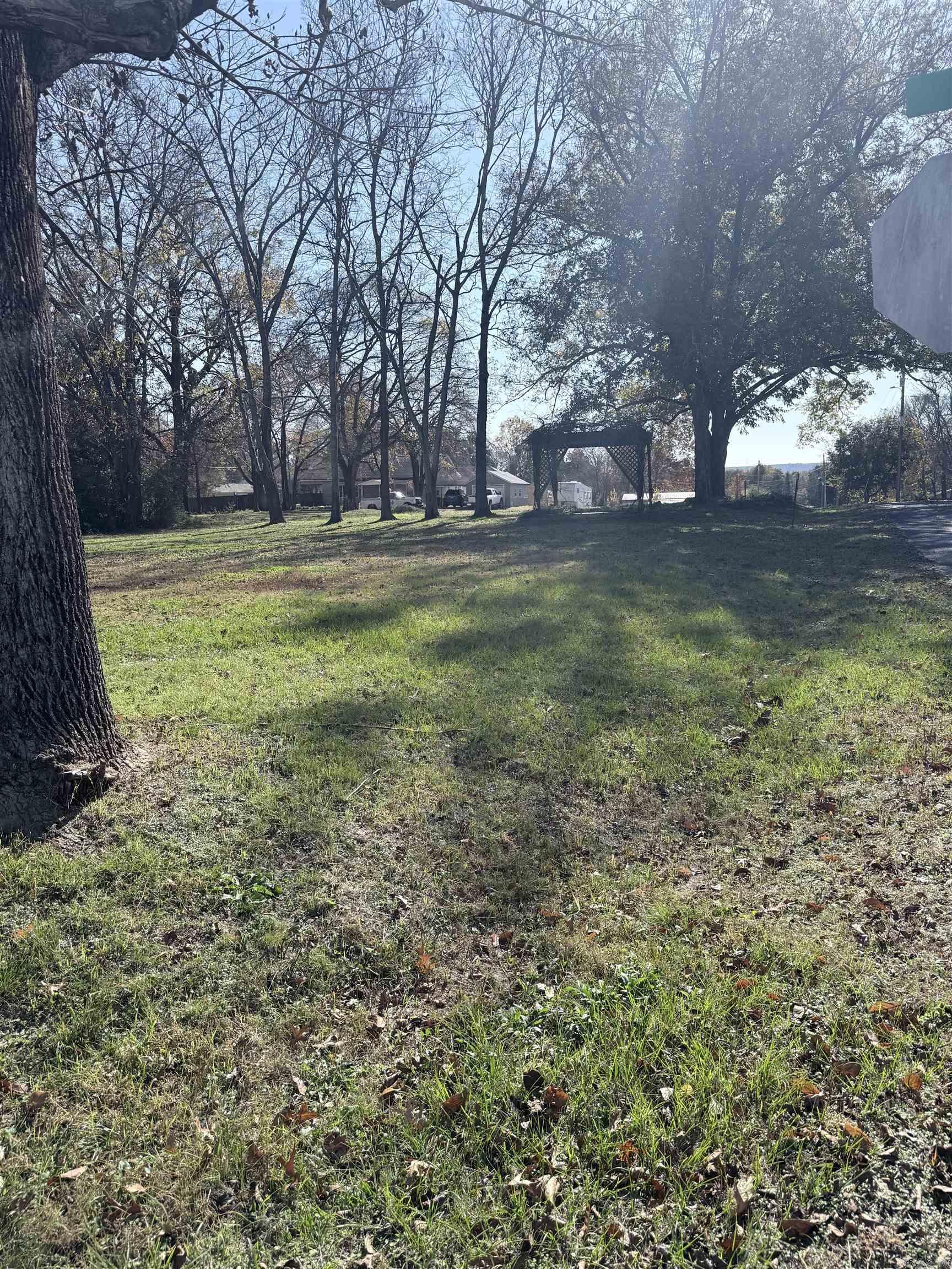 10-4-17 Perryville City - Land