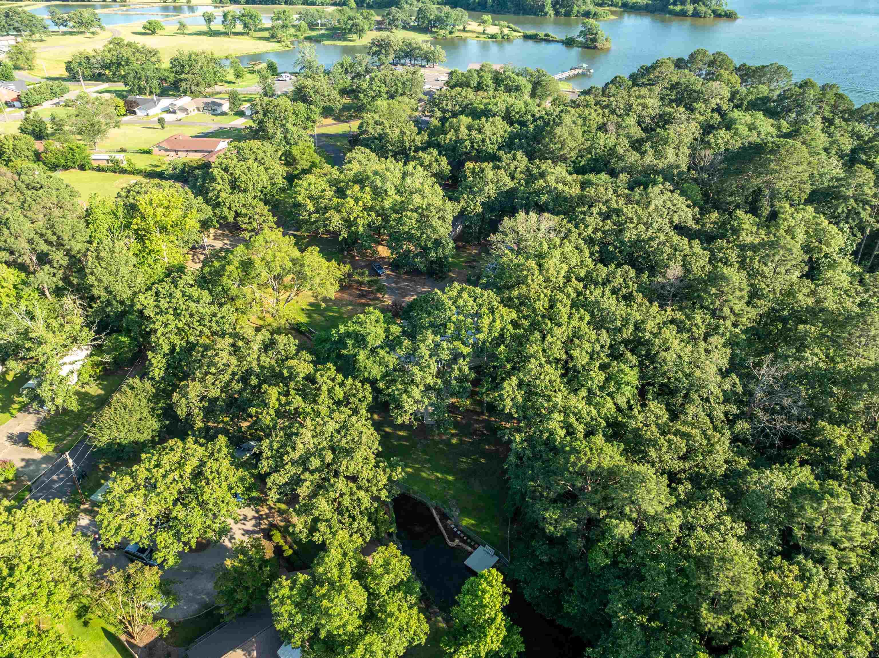 CLEVELAND SHORES - Residential