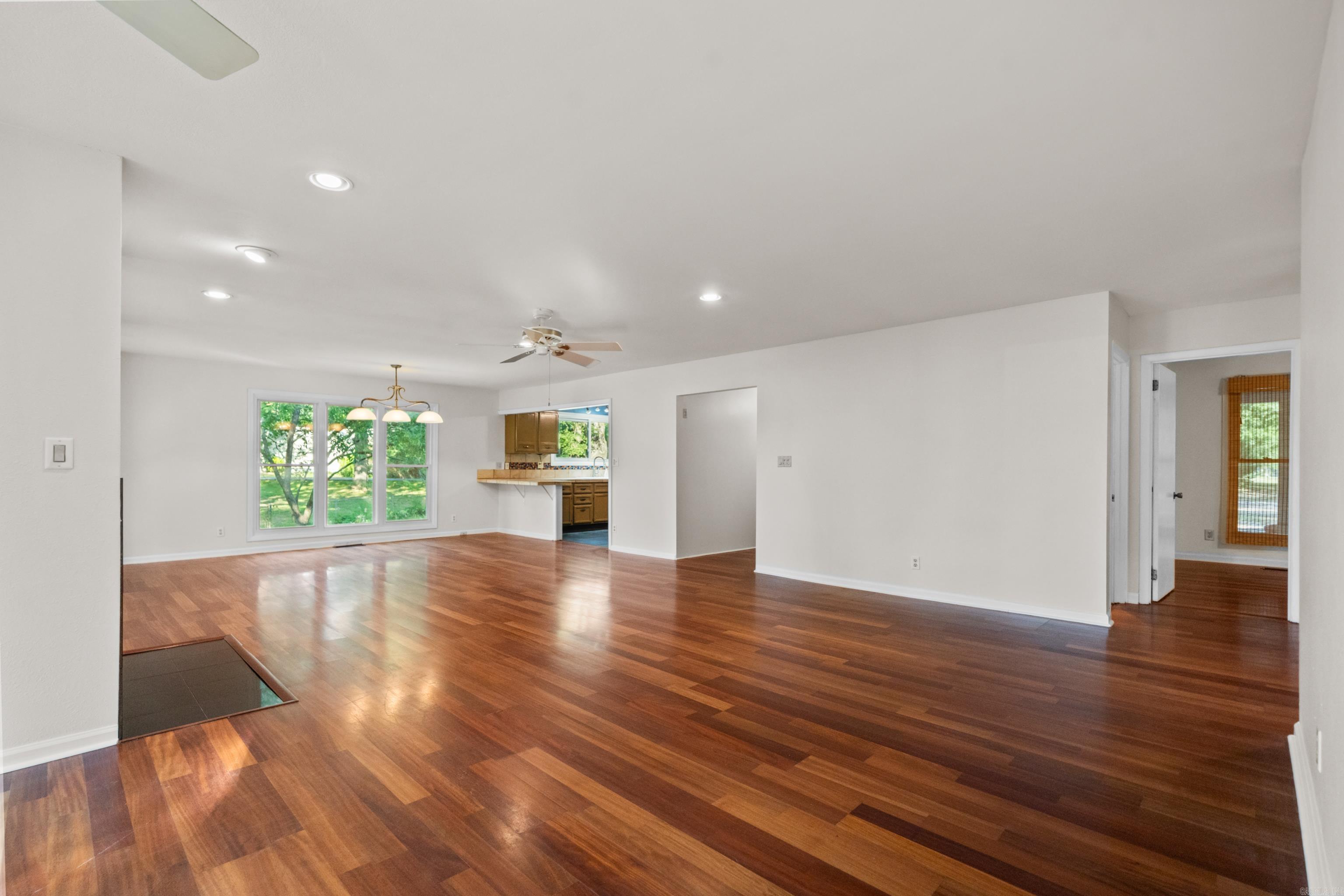 CLEVELAND SHORES - Residential