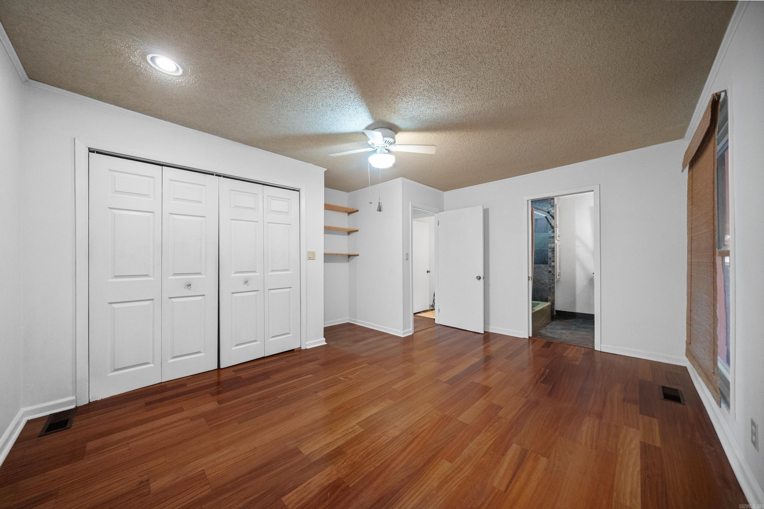 CLEVELAND SHORES - Residential