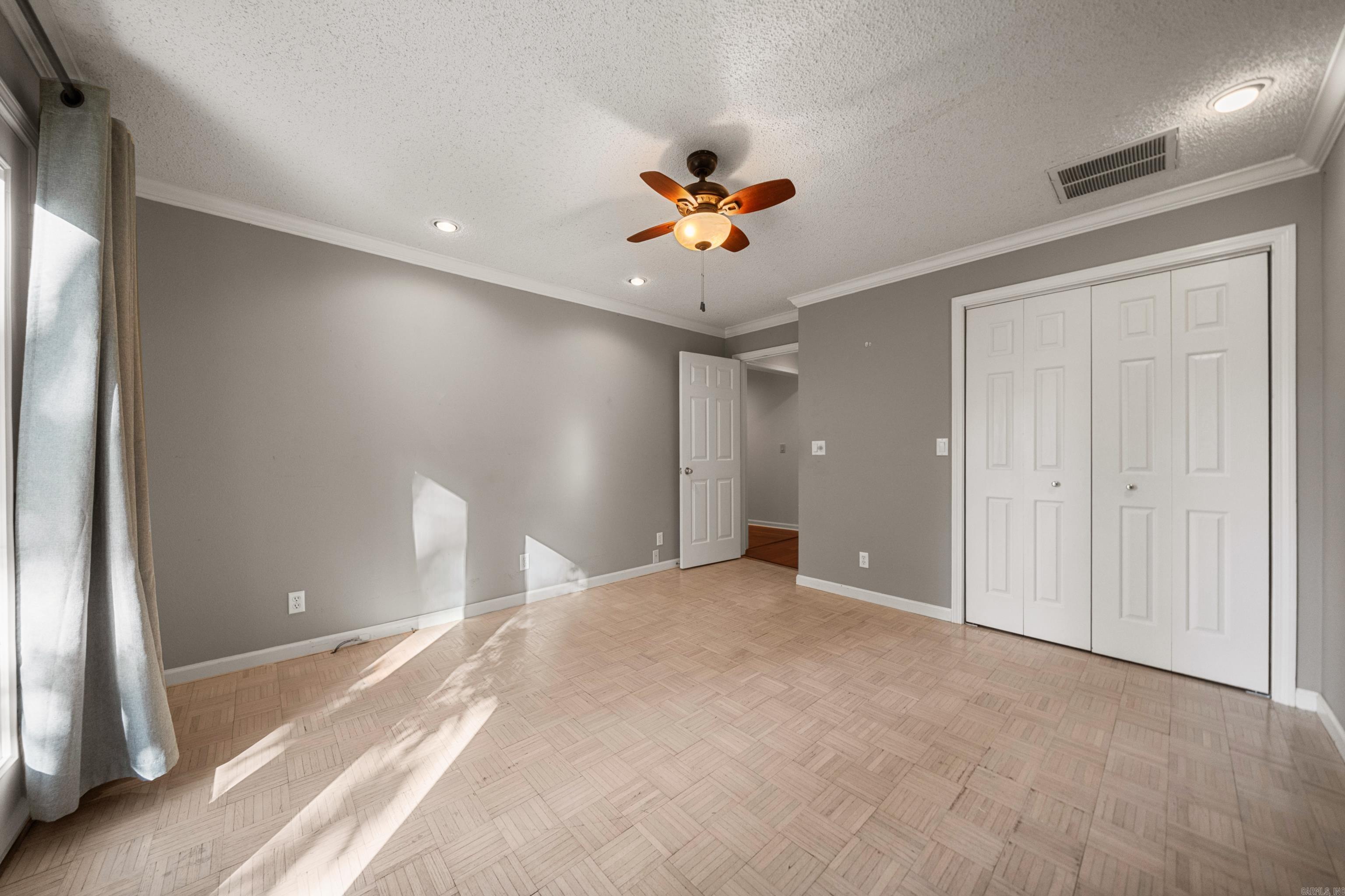 CLEVELAND SHORES - Residential