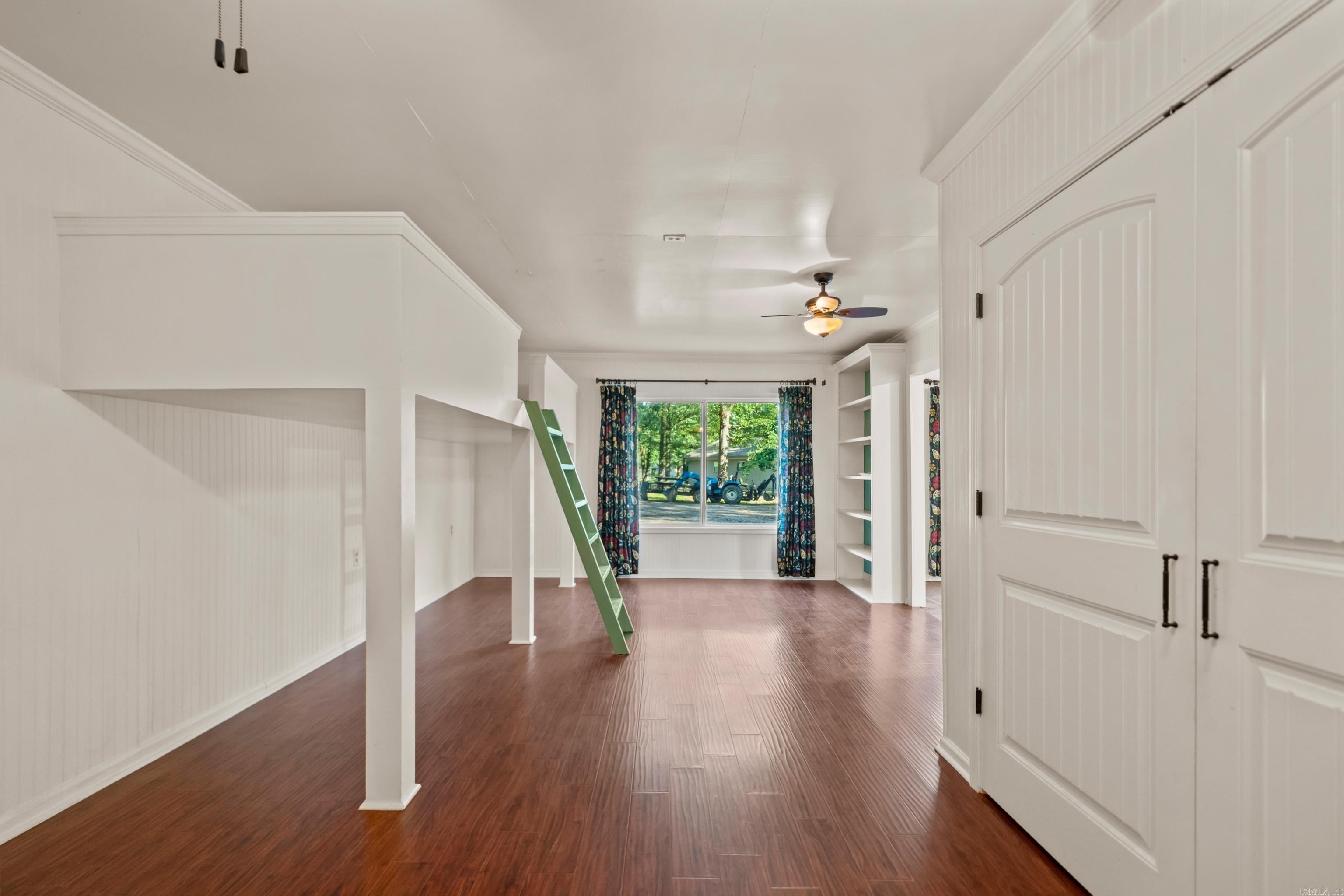 CLEVELAND SHORES - Residential