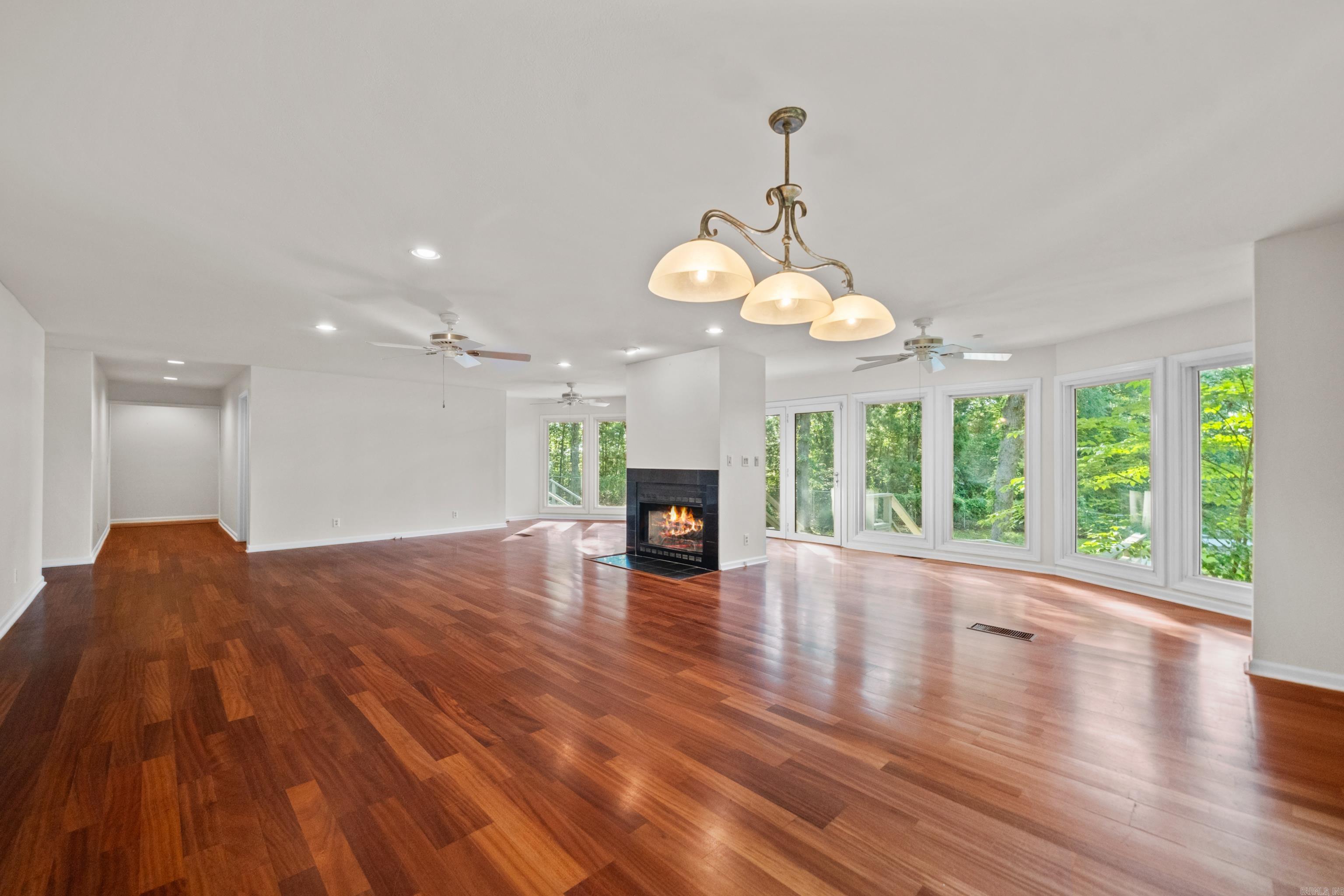 CLEVELAND SHORES - Residential