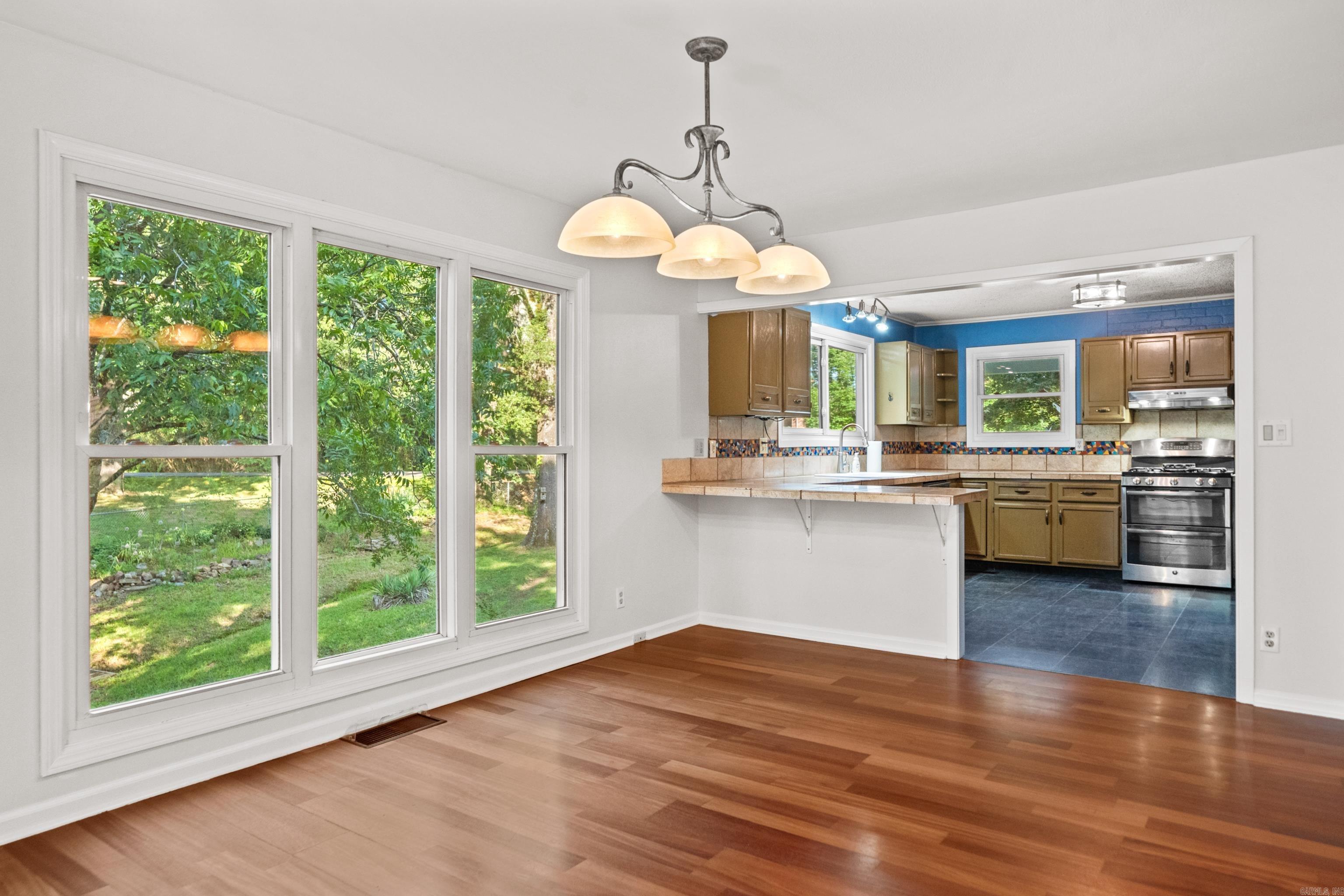 CLEVELAND SHORES - Residential