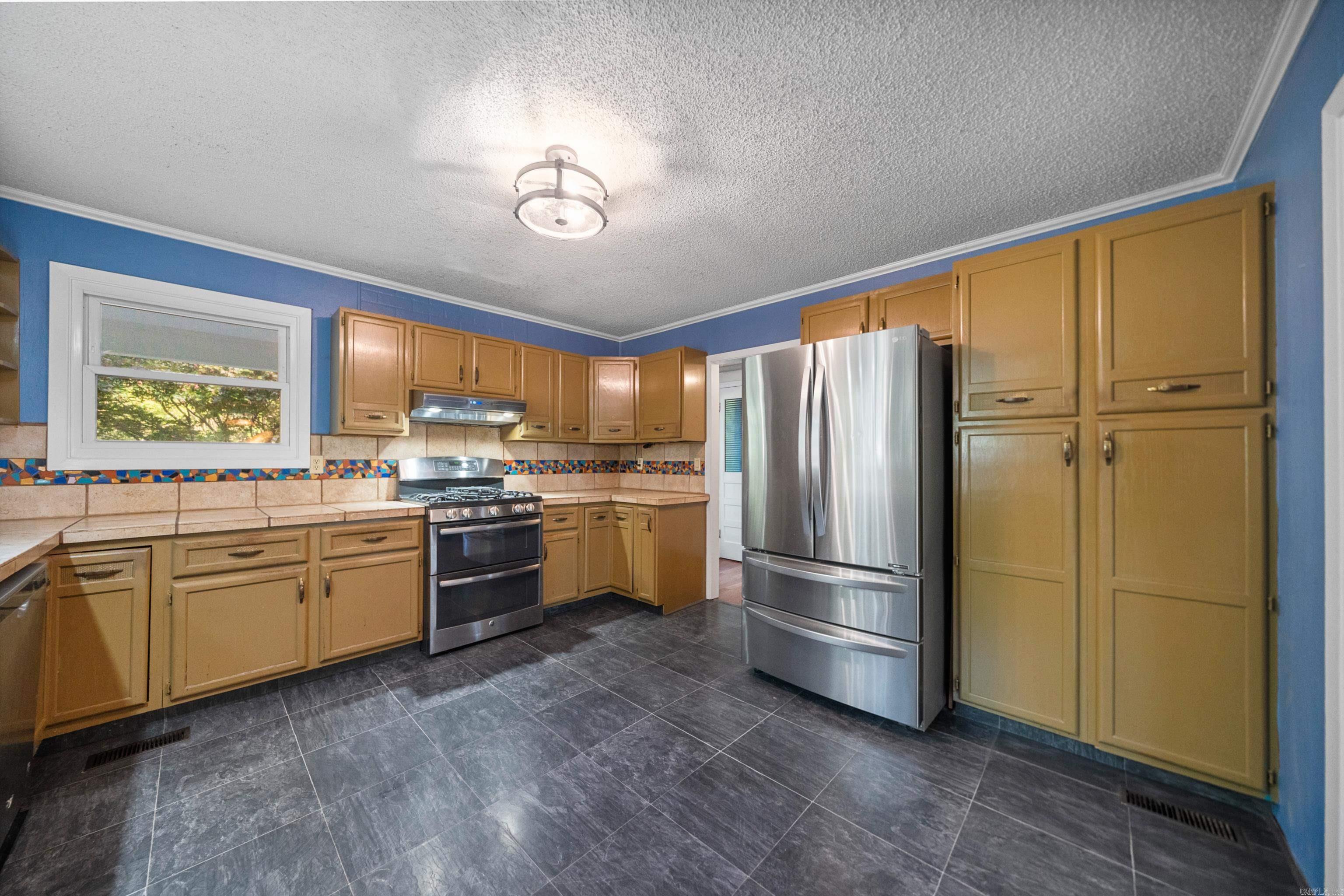 CLEVELAND SHORES - Residential