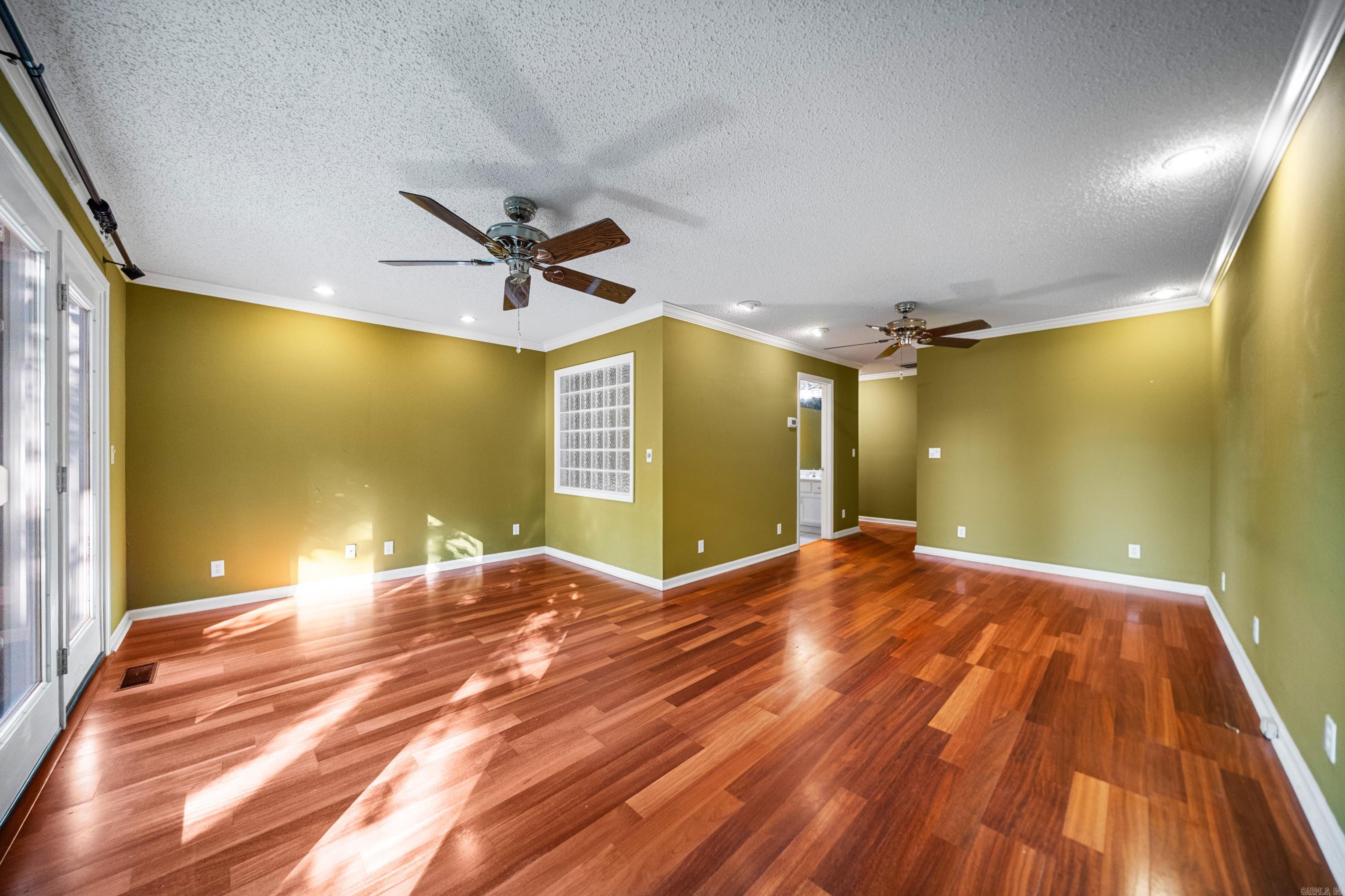 CLEVELAND SHORES - Residential