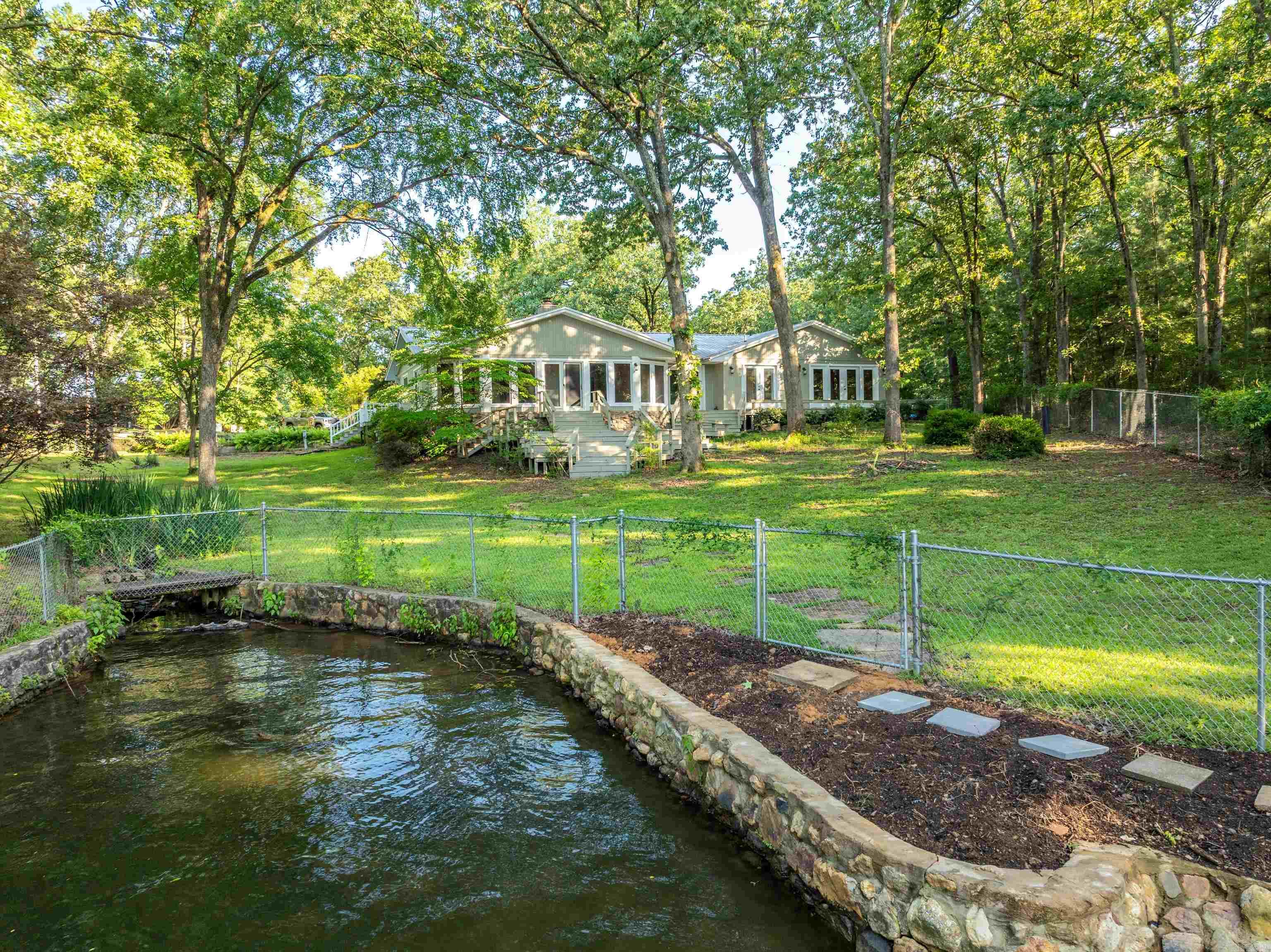 CLEVELAND SHORES - Residential