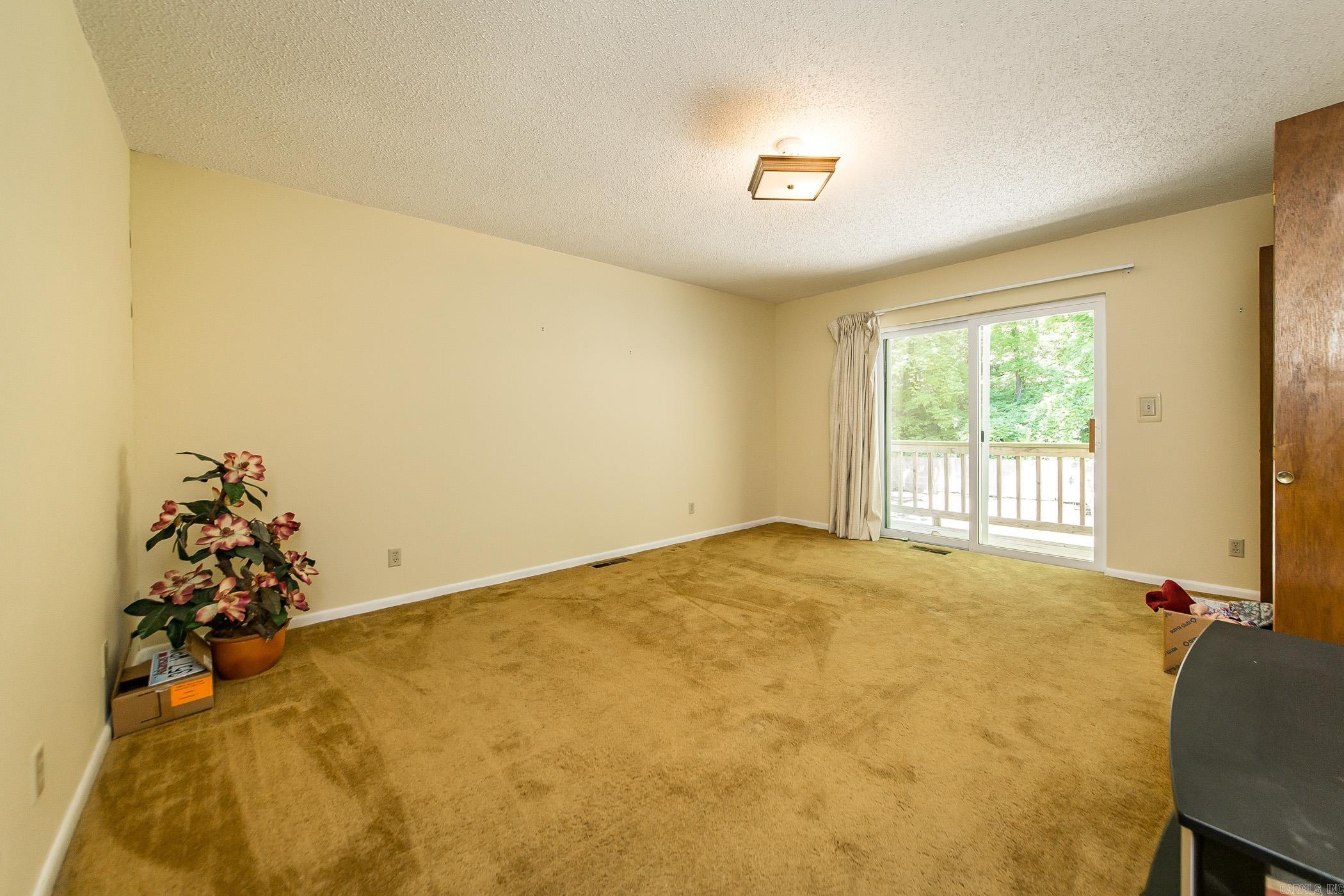 CHELSEA GLADE - Residential