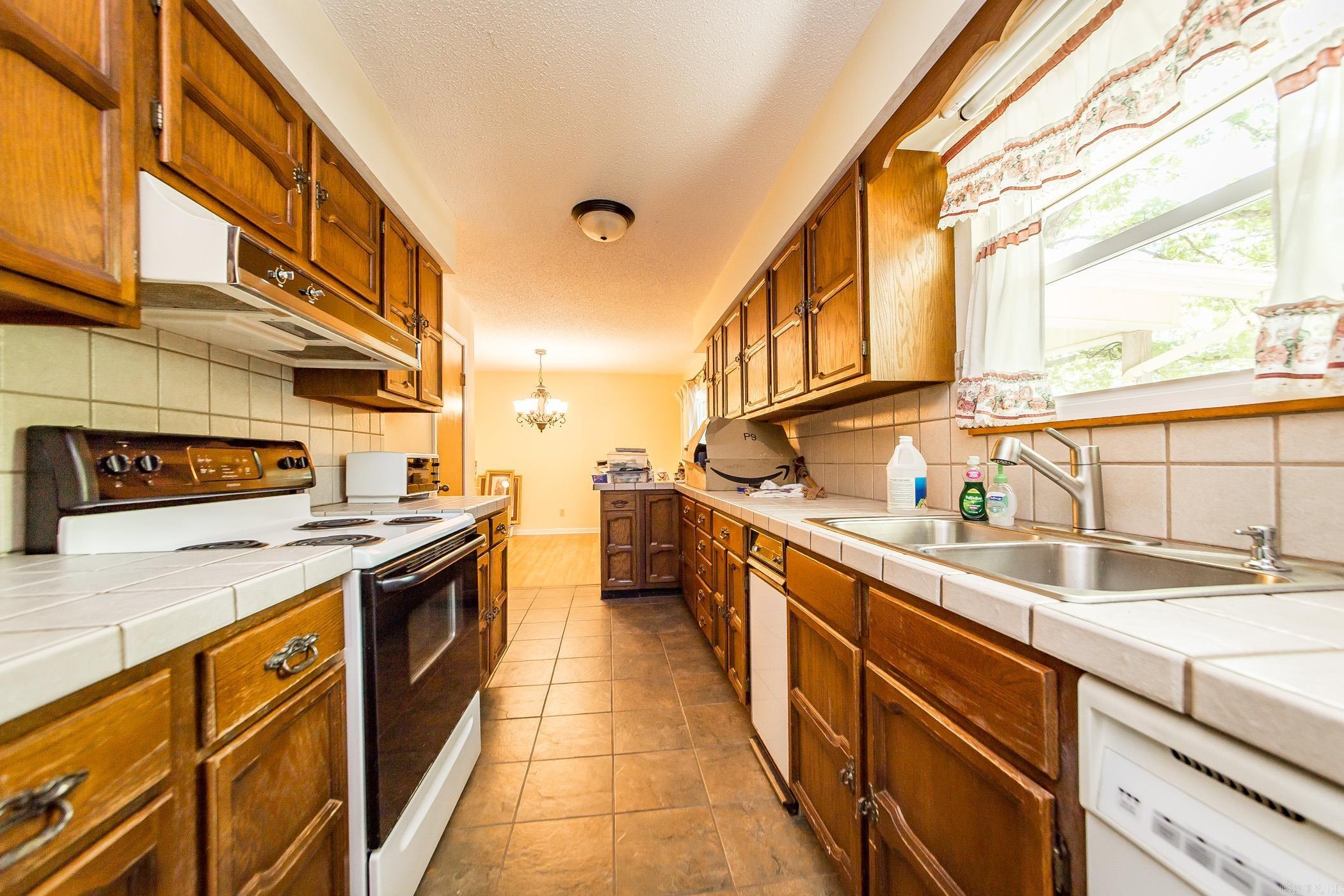 CHELSEA GLADE - Residential