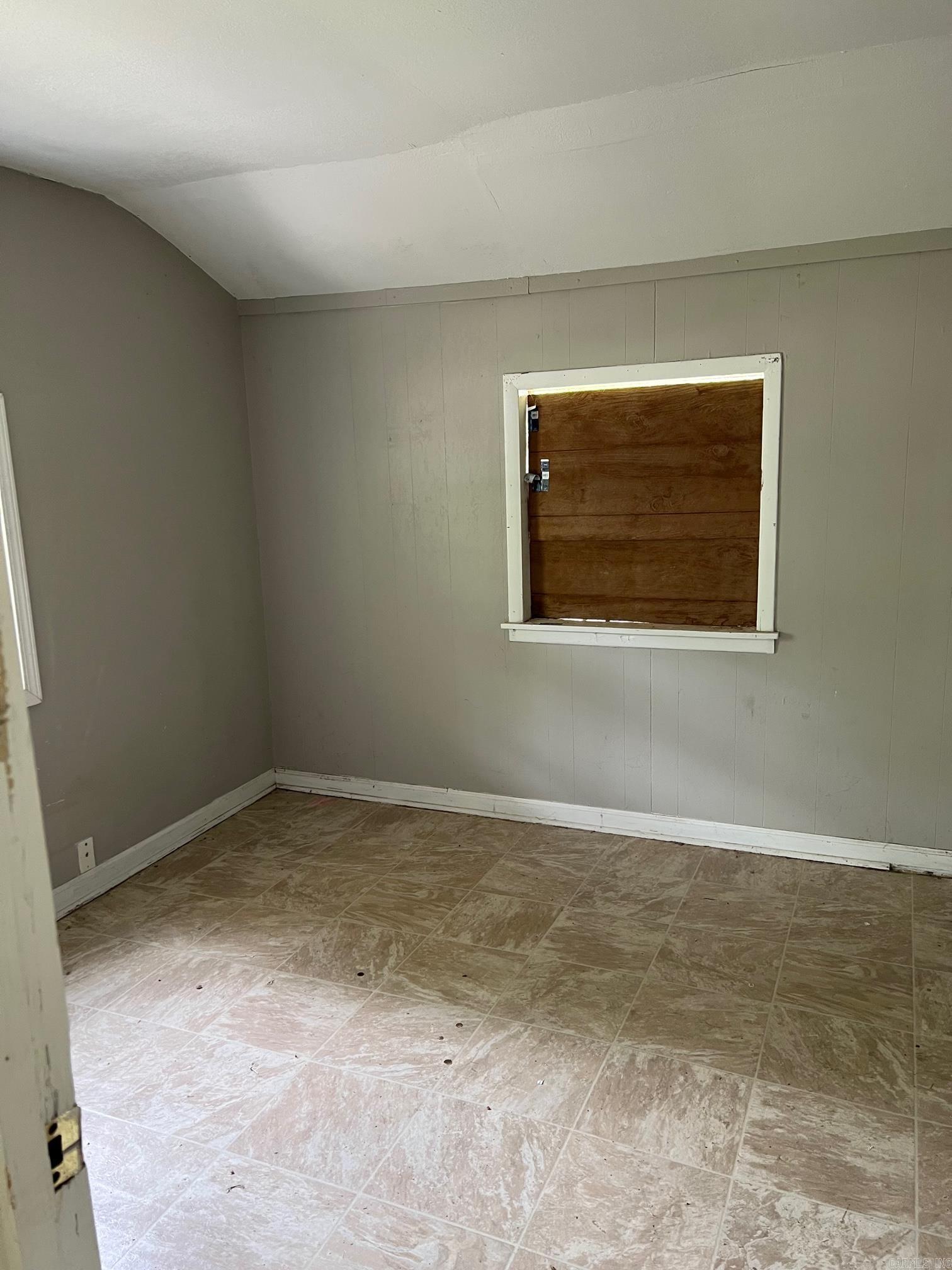 Haltoms - Residential