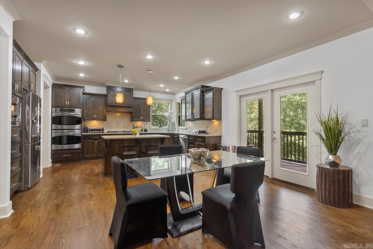 WOODLANDS EDGE - Residential