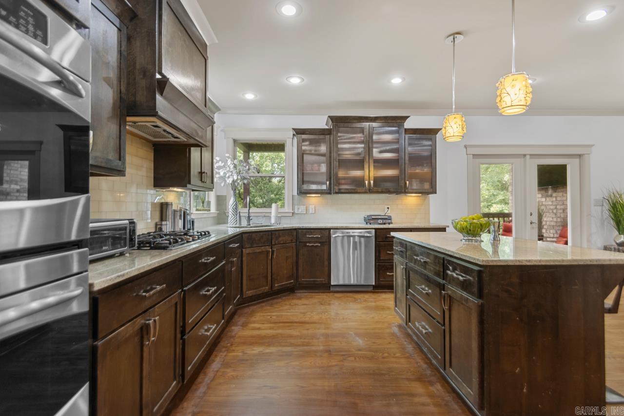 WOODLANDS EDGE - Residential