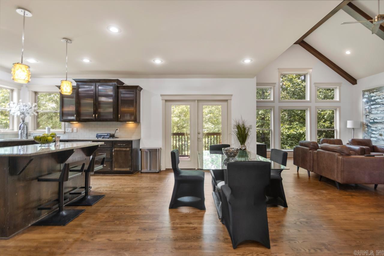 WOODLANDS EDGE - Residential