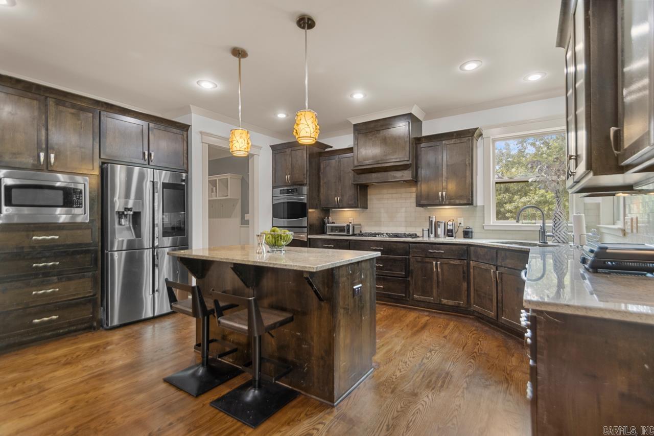 WOODLANDS EDGE - Residential