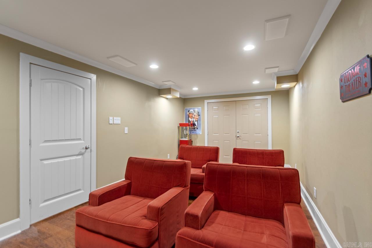 WOODLANDS EDGE - Residential