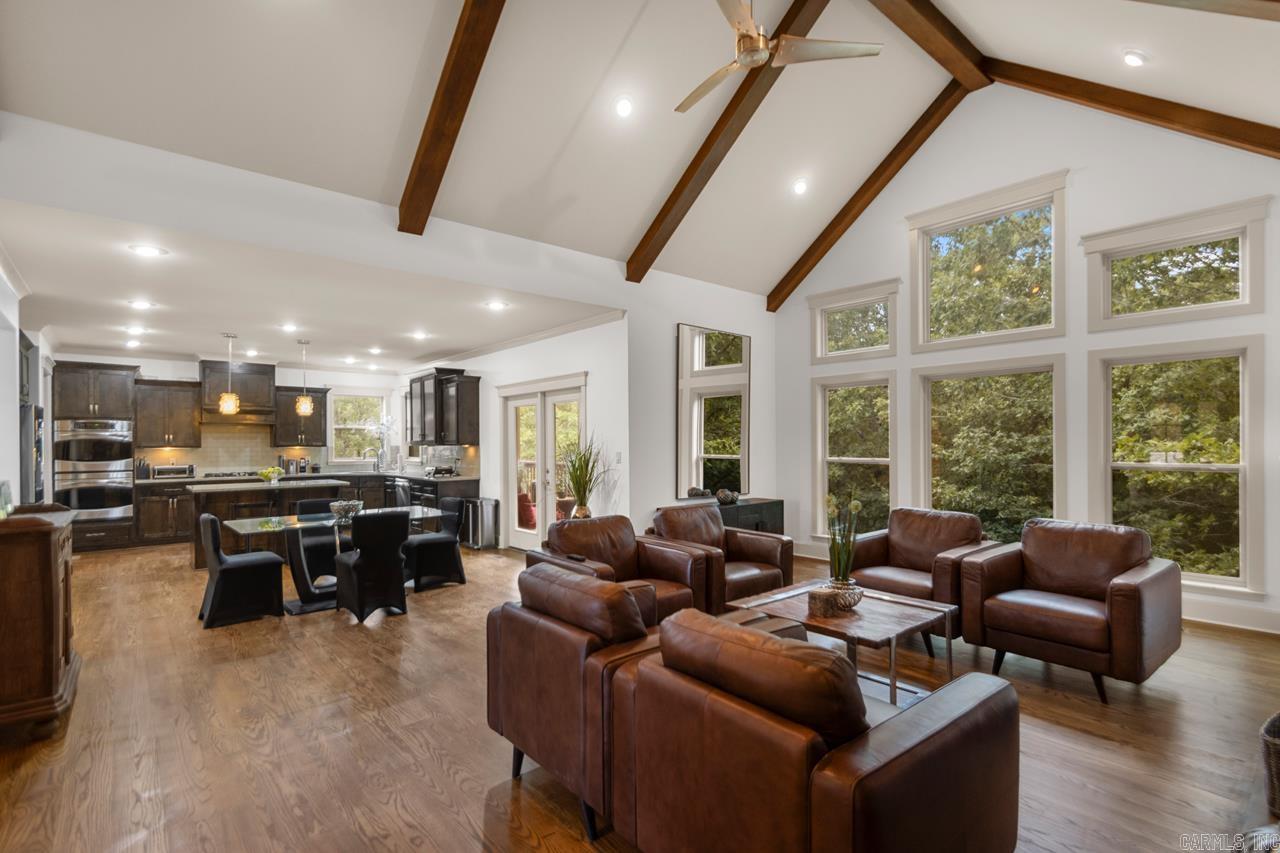 WOODLANDS EDGE - Residential
