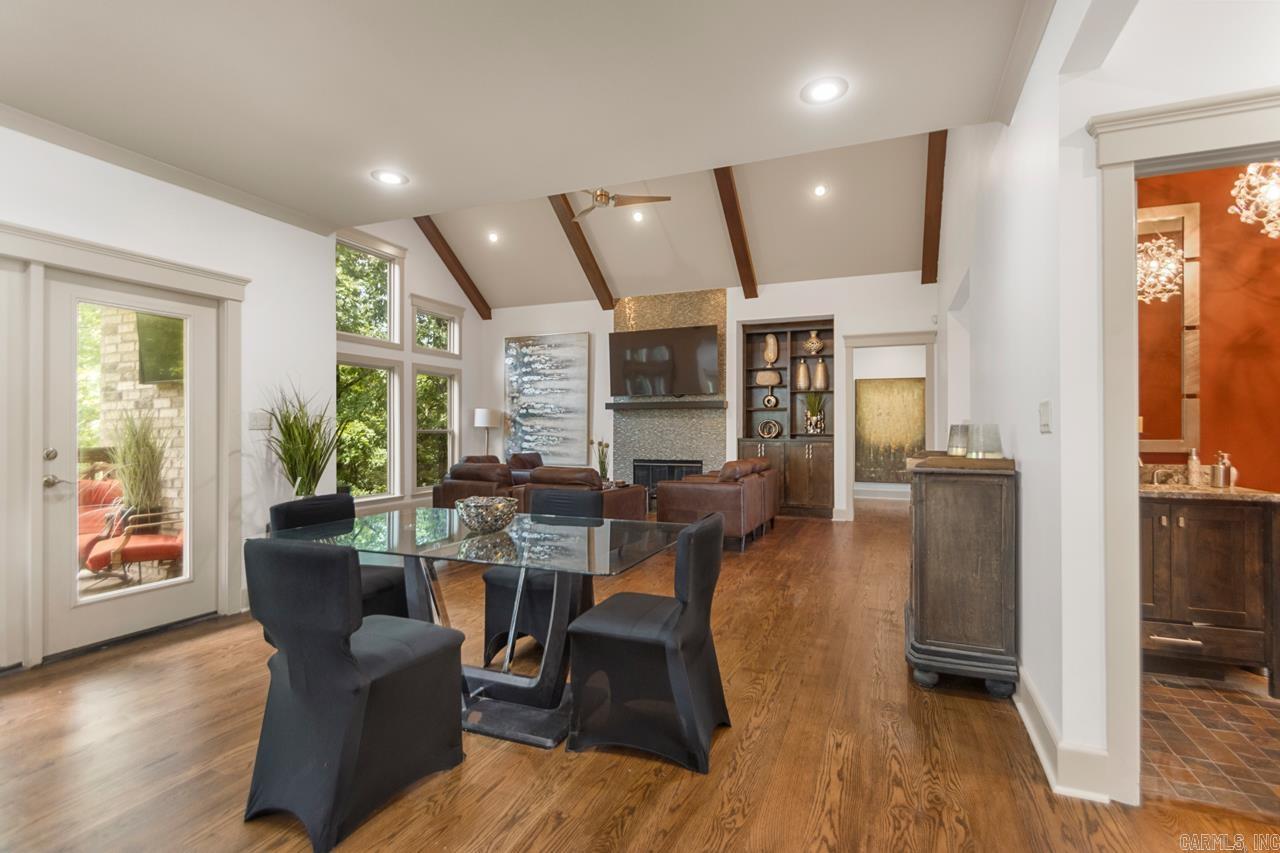 WOODLANDS EDGE - Residential