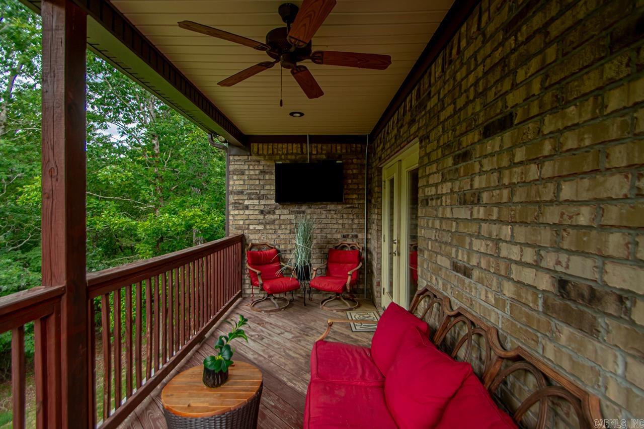 WOODLANDS EDGE - Residential