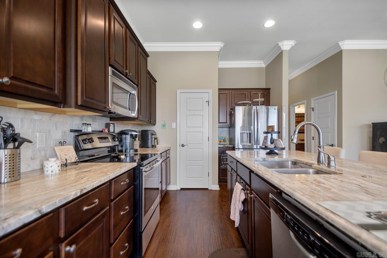 REMINGTON PLACE - Residential