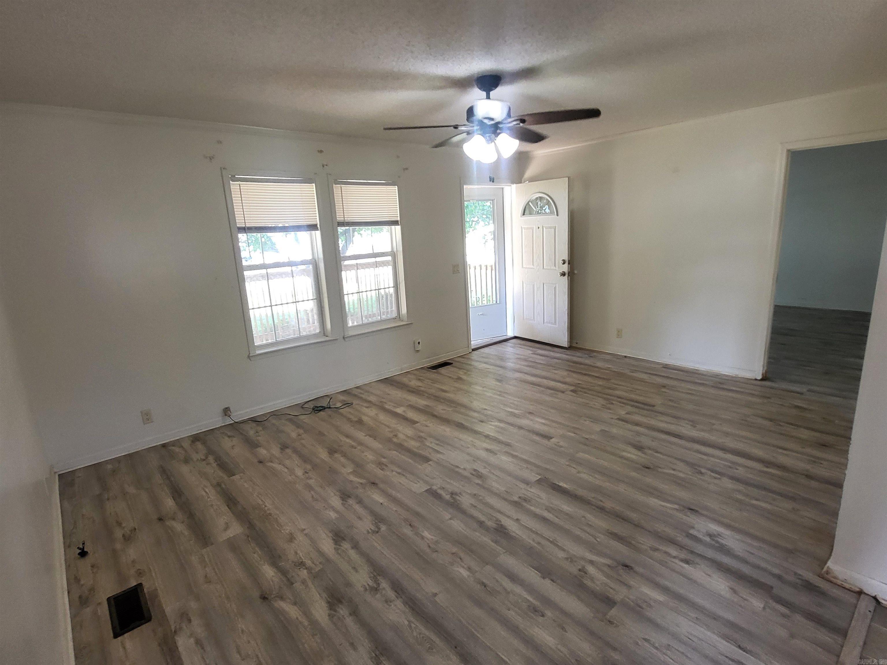 JONES/SMITH SD - Residential