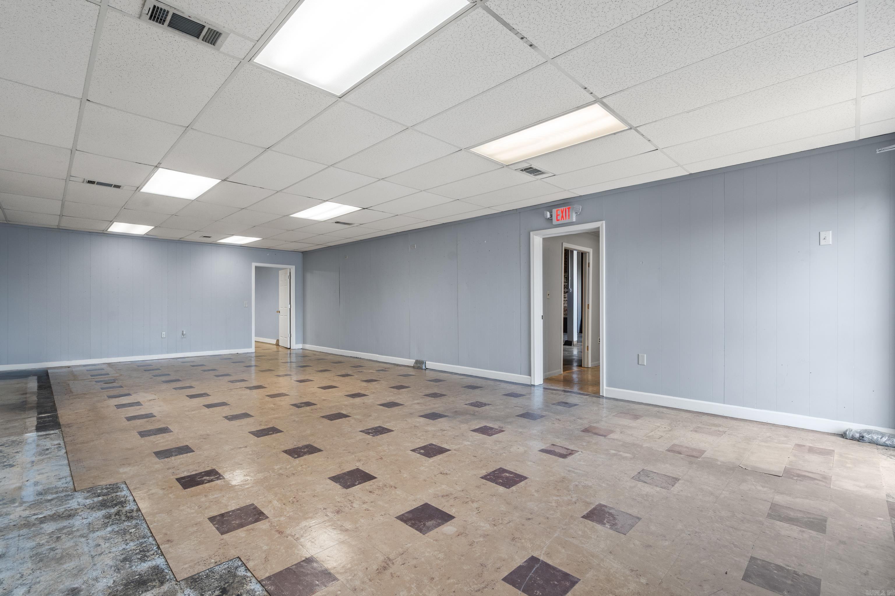 HSR BLK - Commercial Sale