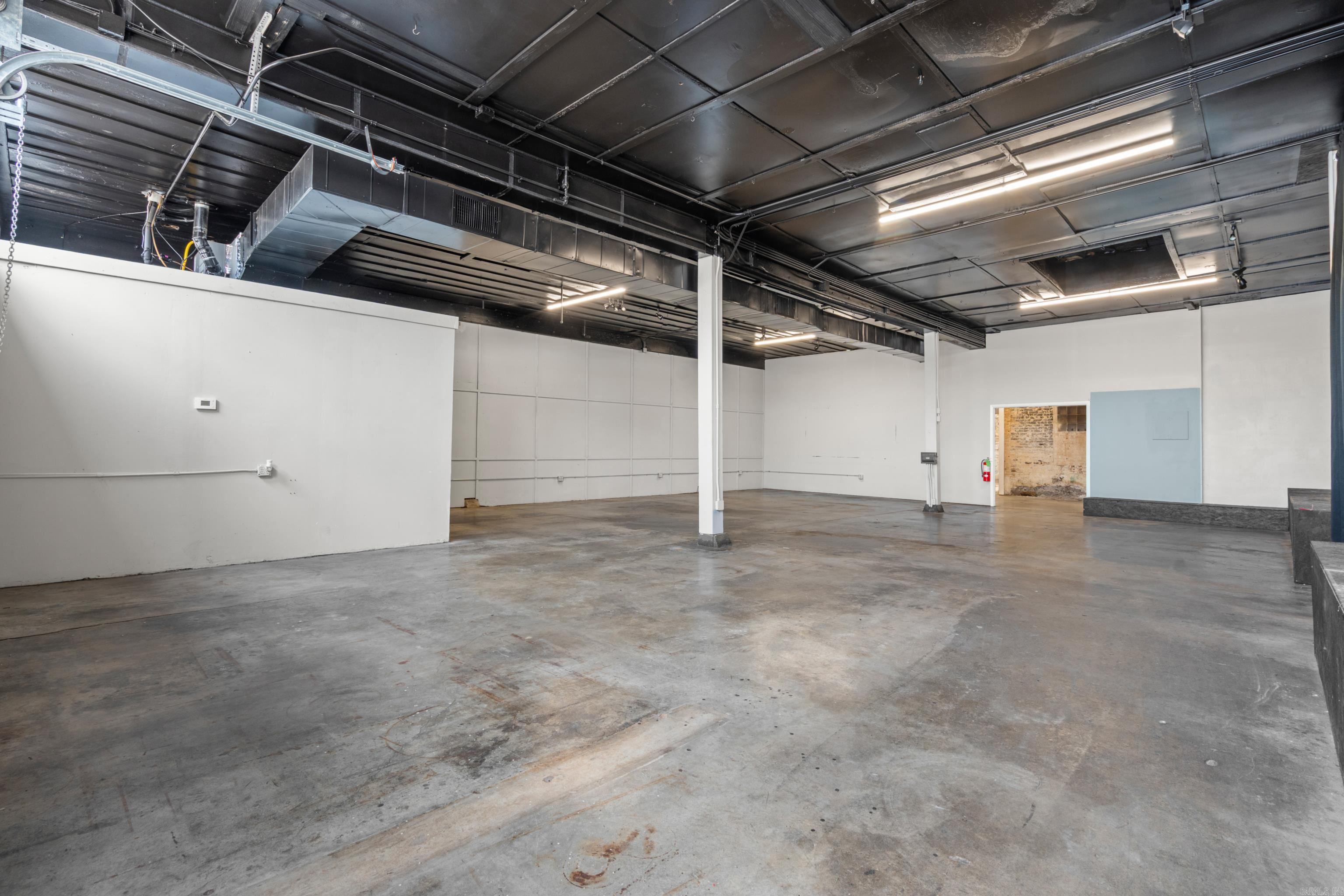 HSR BLK - Commercial Sale