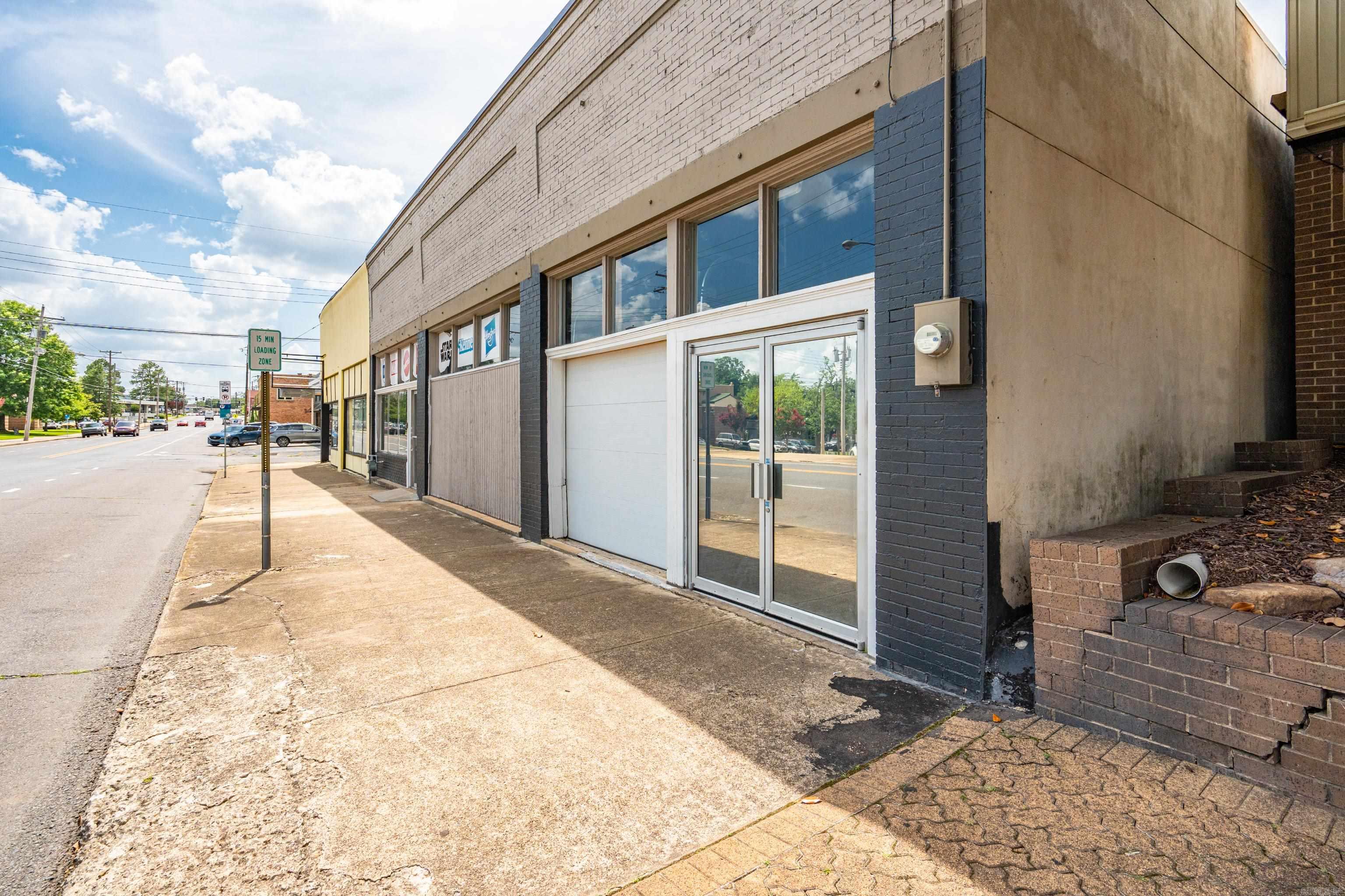 HSR BLK - Commercial Sale