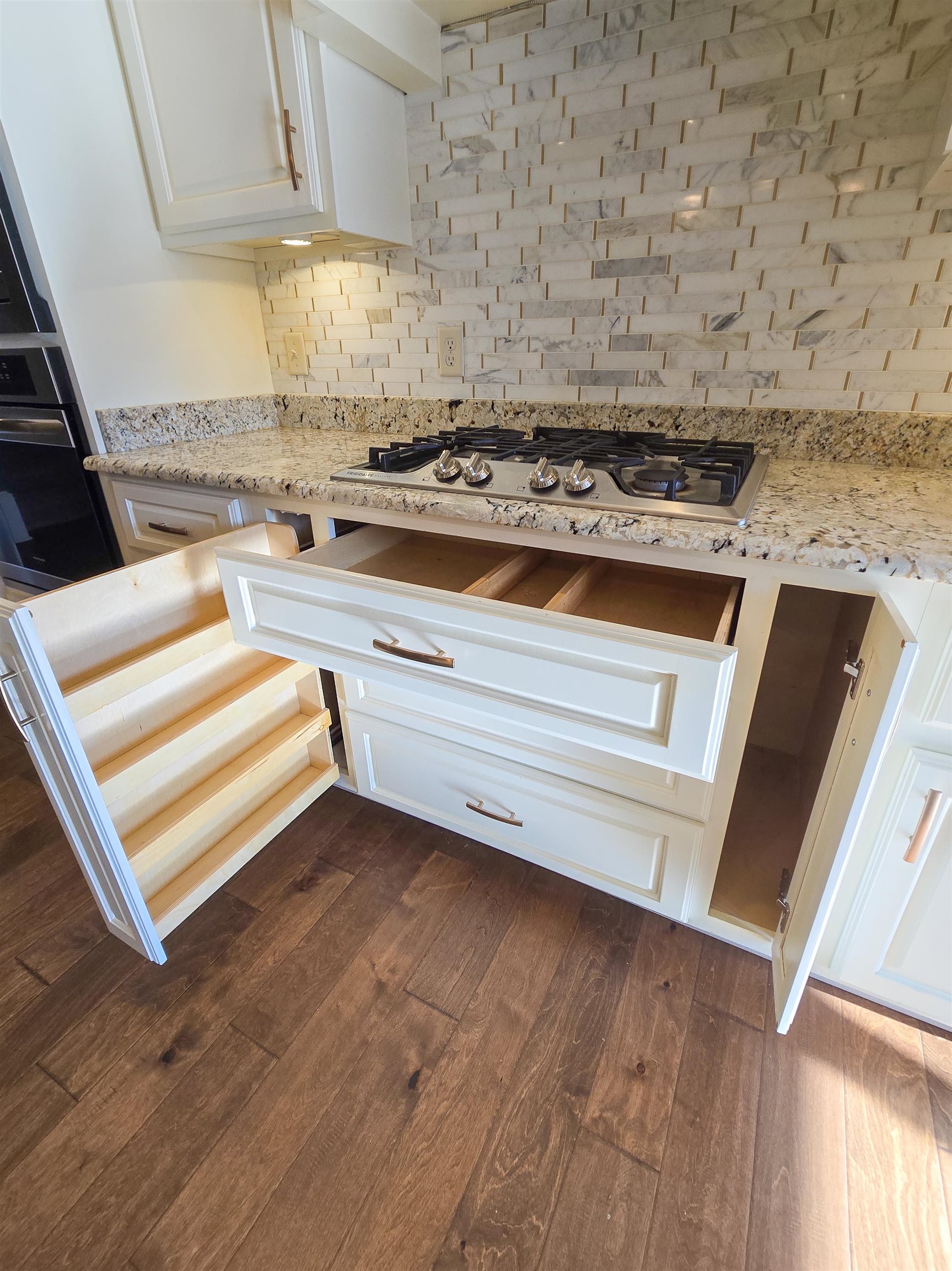 Jamestown Manor - Residential