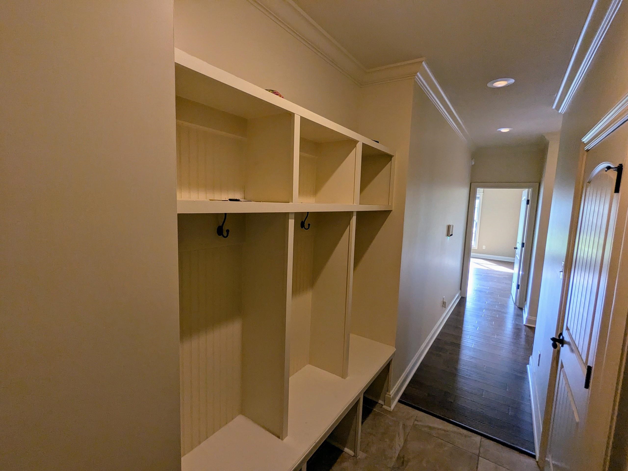 Jamestown Manor - Residential