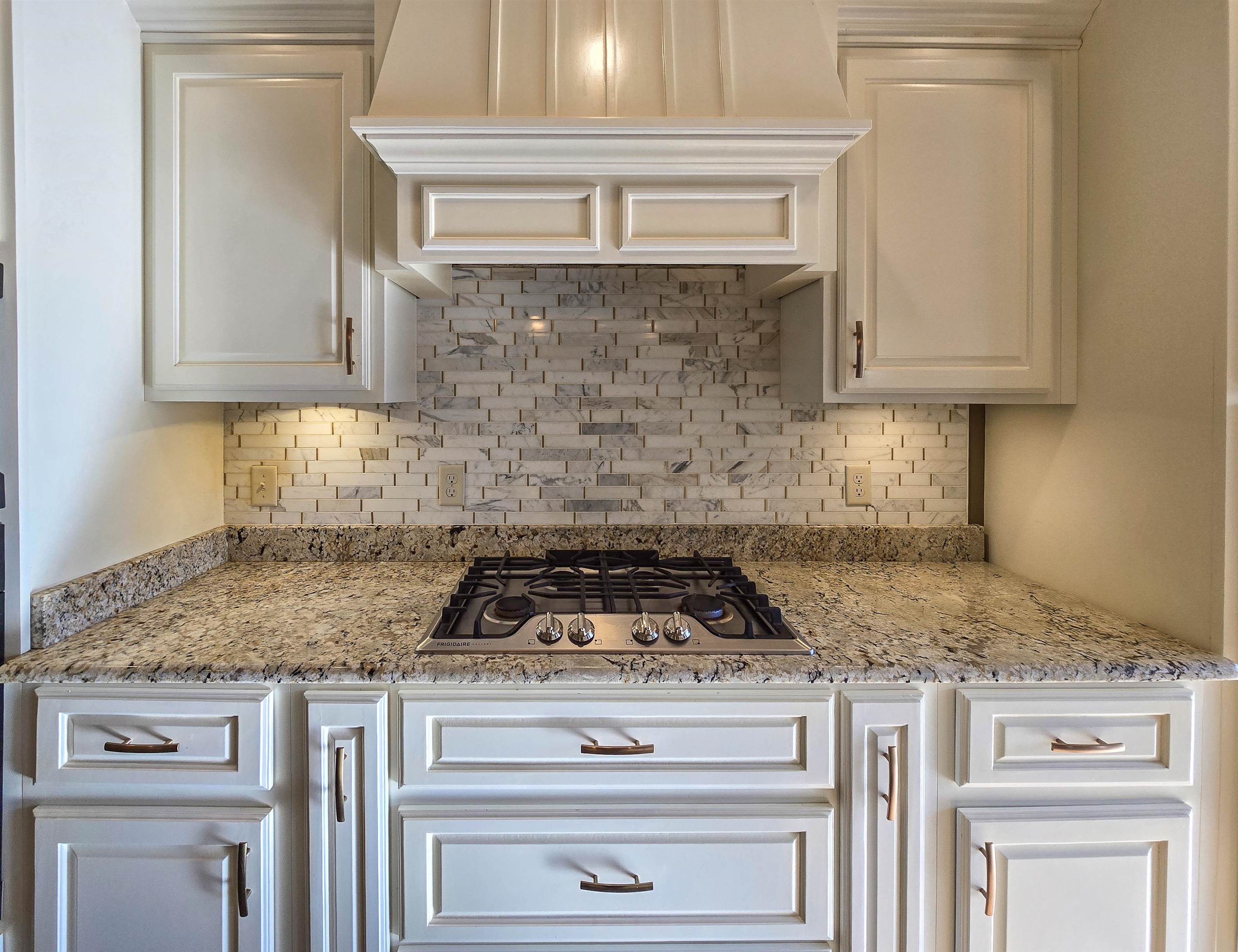 Jamestown Manor - Residential