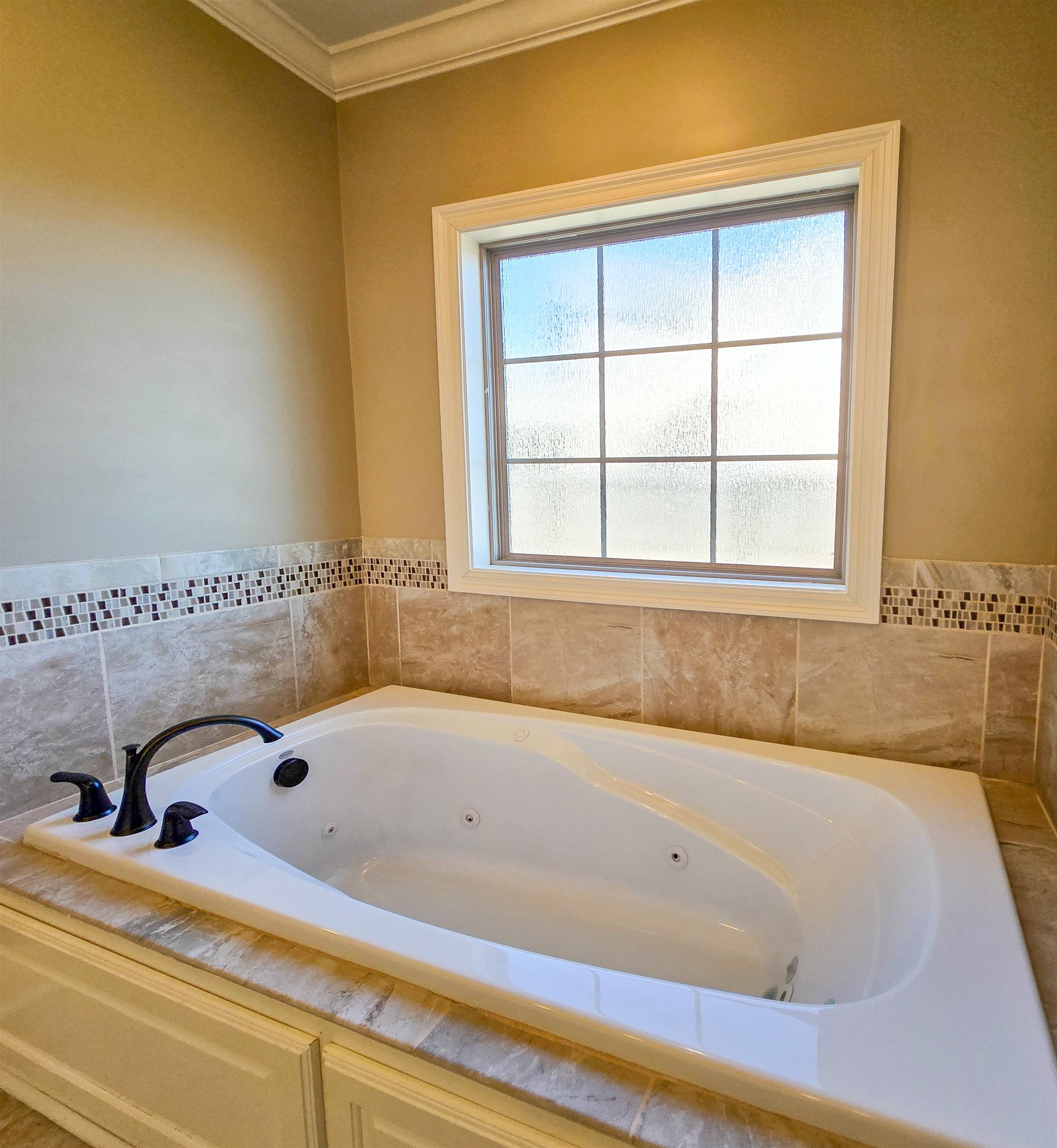 Jamestown Manor - Residential