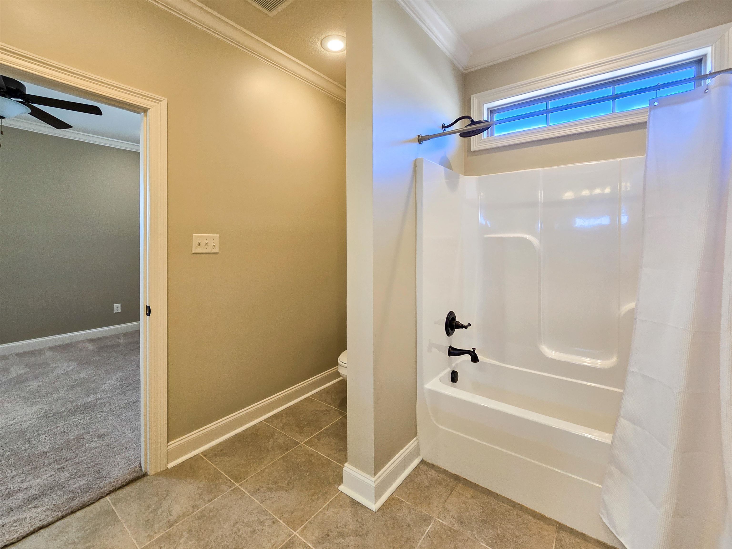 Jamestown Manor - Residential