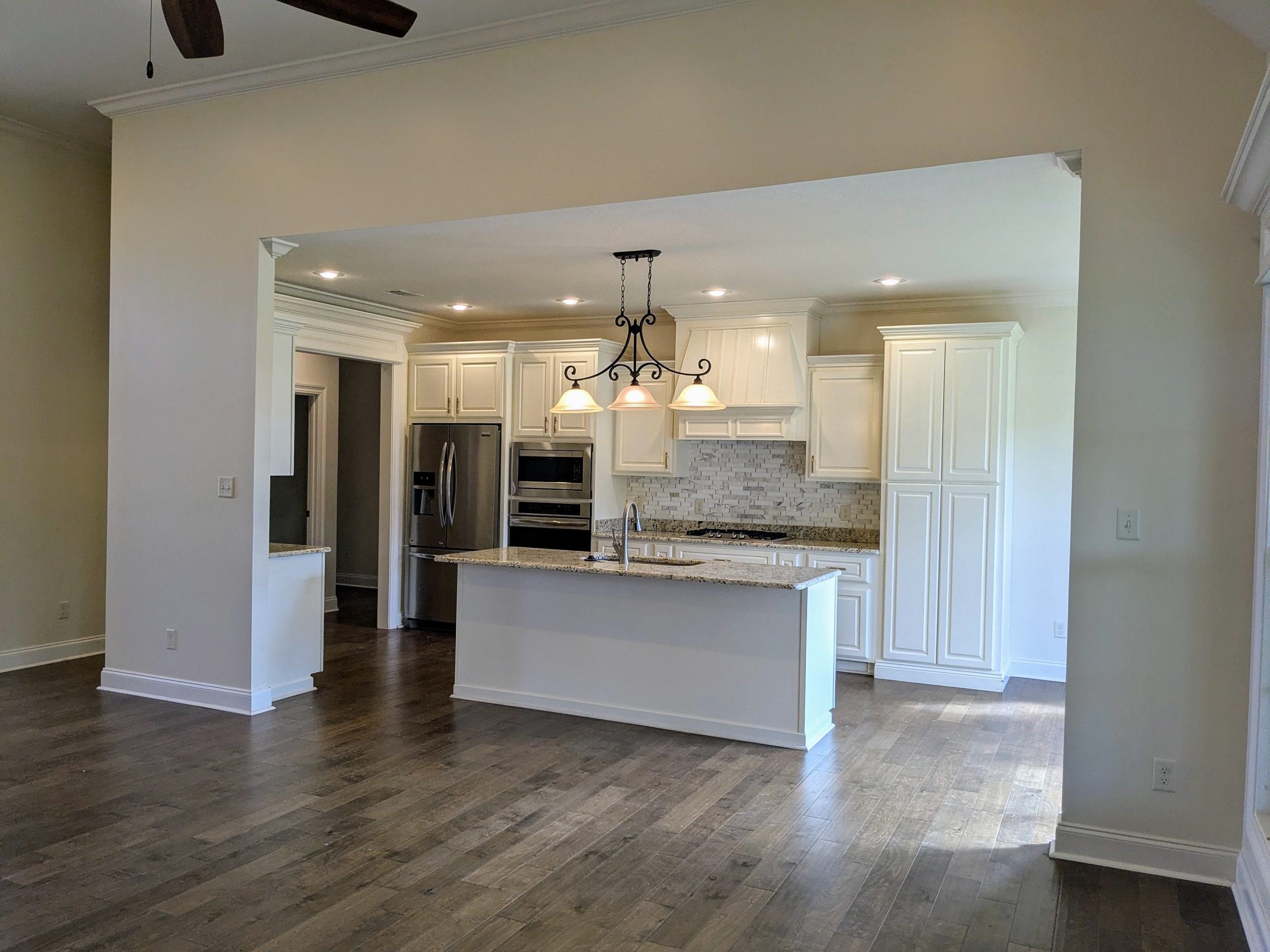 Jamestown Manor - Residential