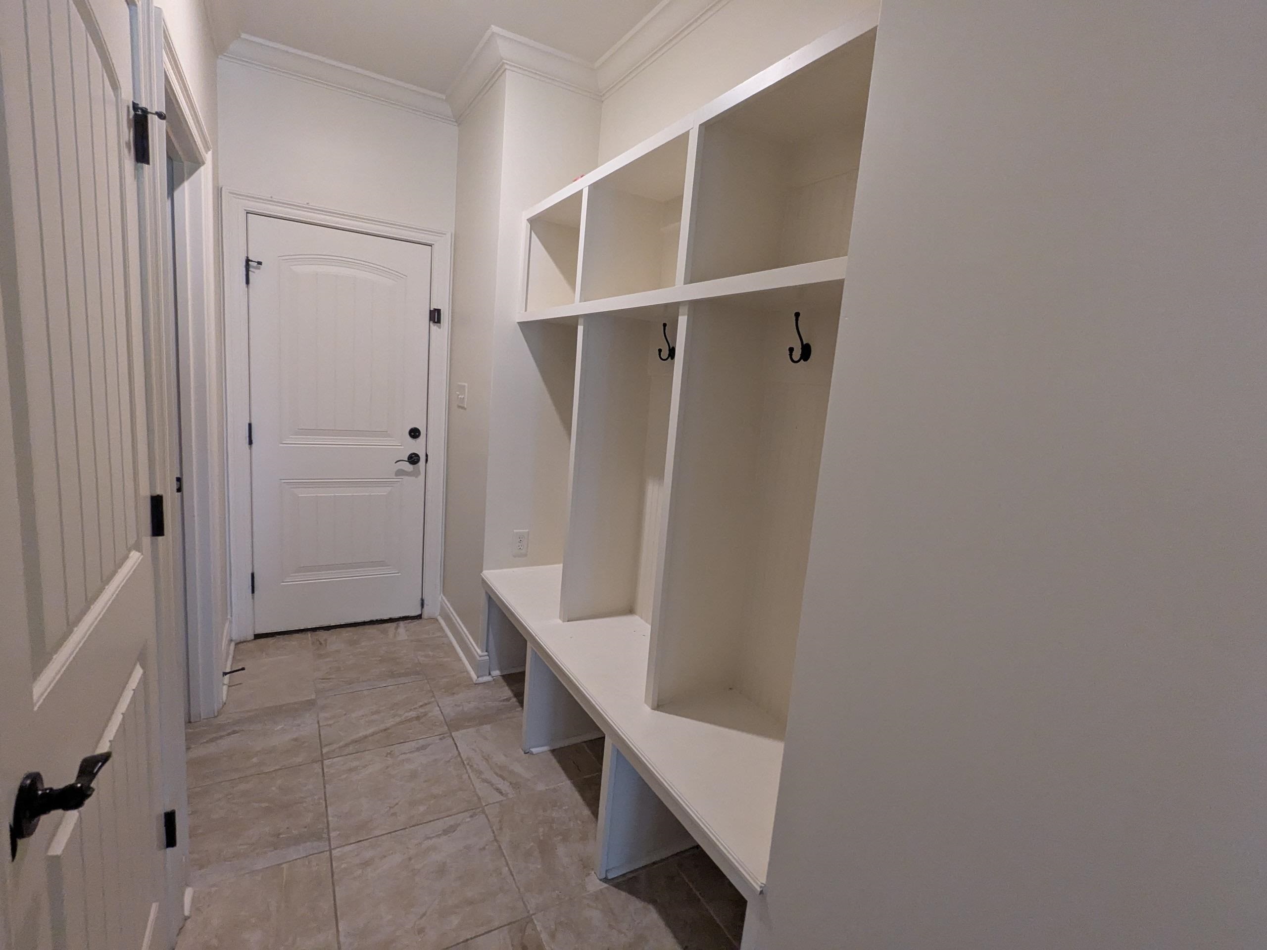 Jamestown Manor - Residential