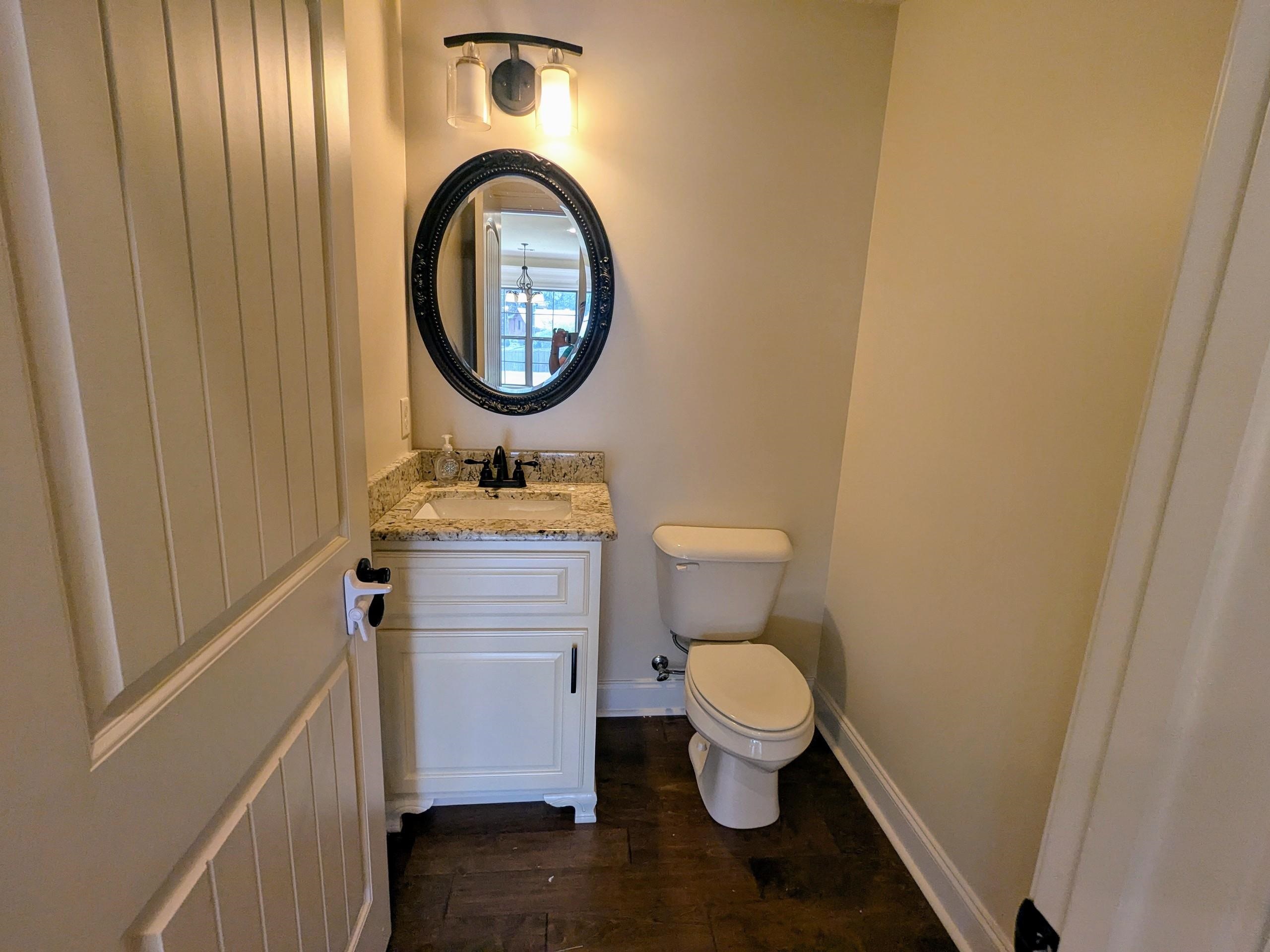 Jamestown Manor - Residential