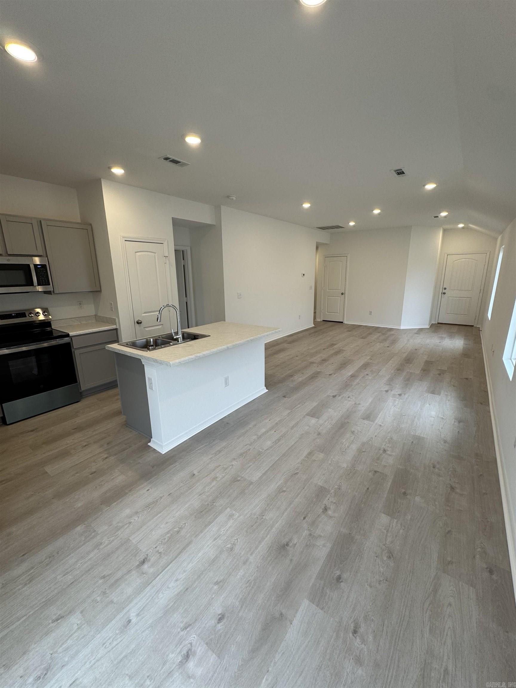 THE MEADOWS - Residential