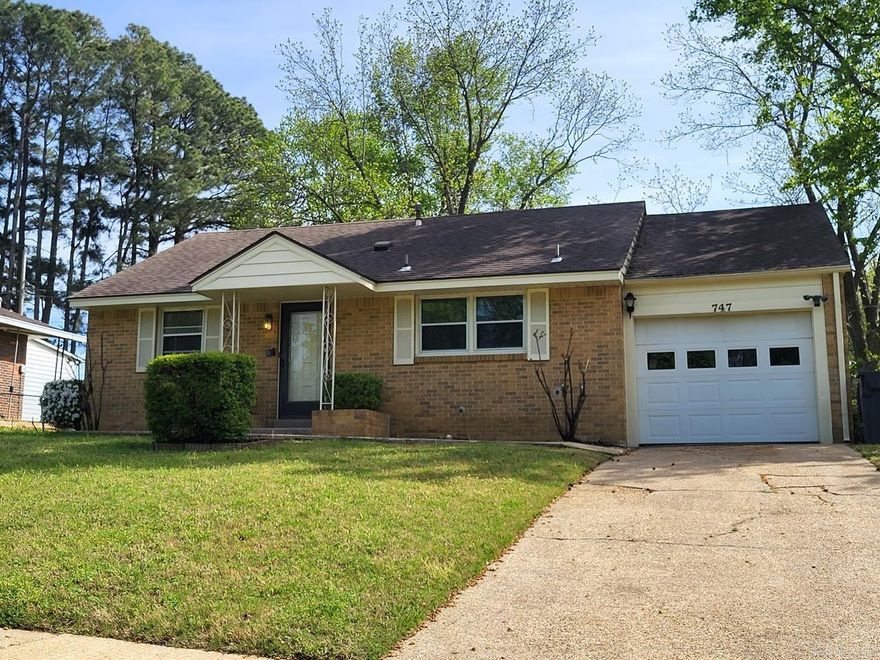 Looking for a great price point to begin your homeownership journey?  Or to continue the journey as an investor or empty nester?  This home has a lot to offer in a small package!  3 bedrooms, 1.5 baths, roomy eat-in kitchen, wood floors, fully enclosed sunroom, and big backyard.  Freshly painted, new water heater, new dishwasher, and the washer & dryer stay!  Call today for a showing!